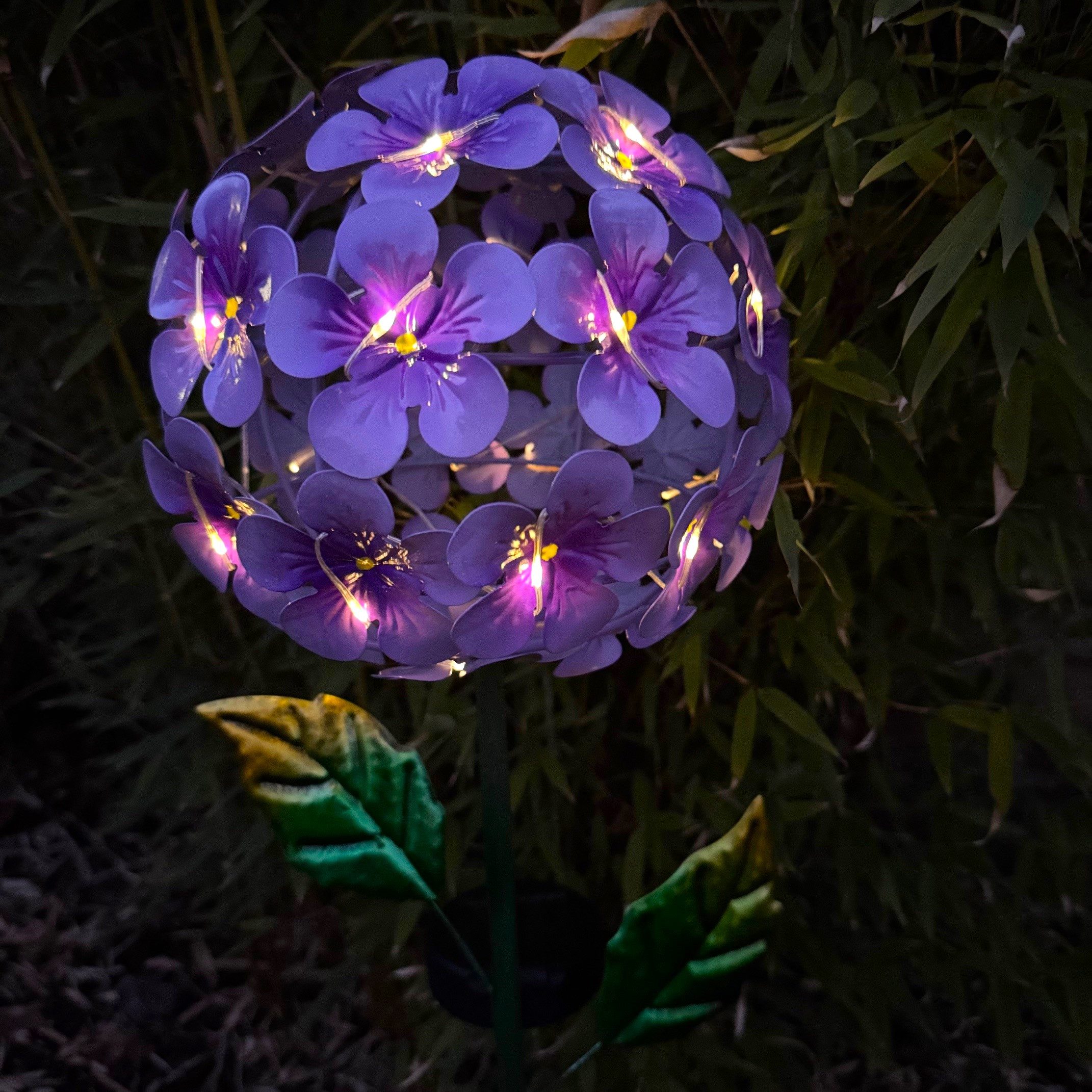 Online-Fuchs Gartenstecker - Beetstecker Hortensien Blüte aus Metall mit LE günstig online kaufen