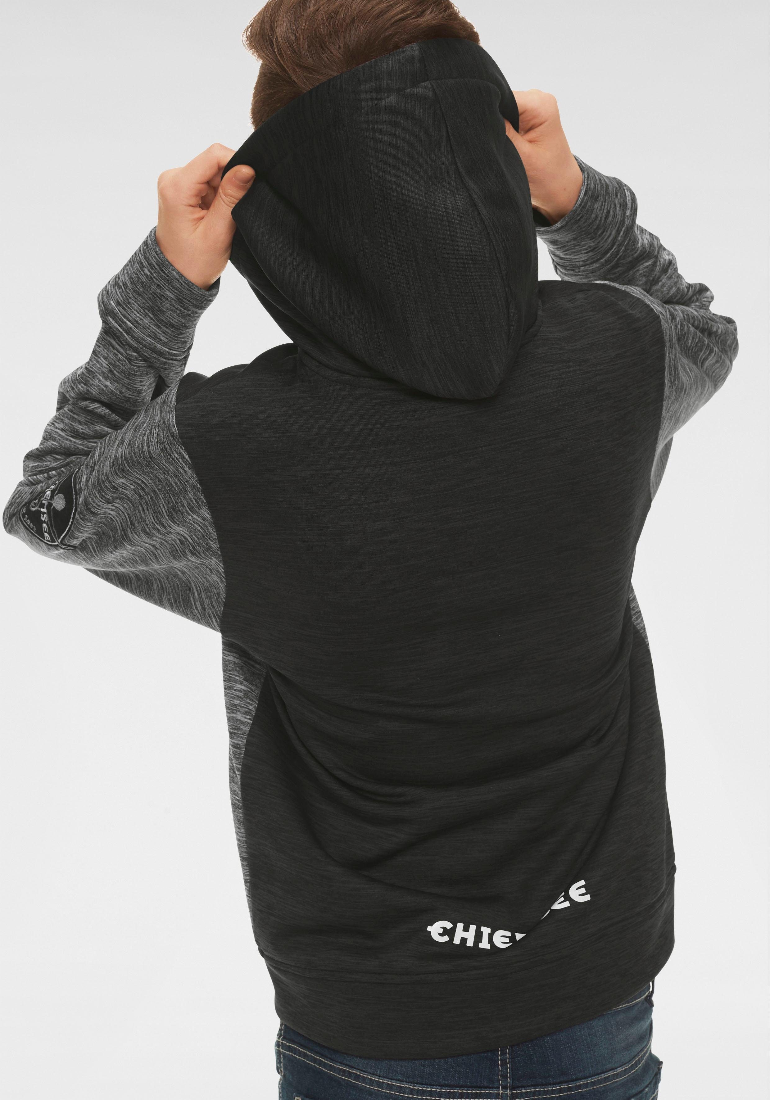 Chiemsee Softshelljacke für kältere Tage, aus Polyester, modischer Look, mit Kapuze