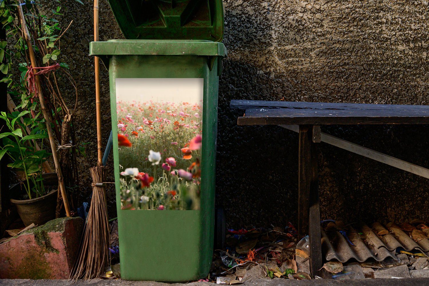 Abfalbehälter Mülltonne, MuchoWow Wandsticker - Sticker, Container, - (1 Mohn St), Farben Mülleimer-aufkleber, Pastell