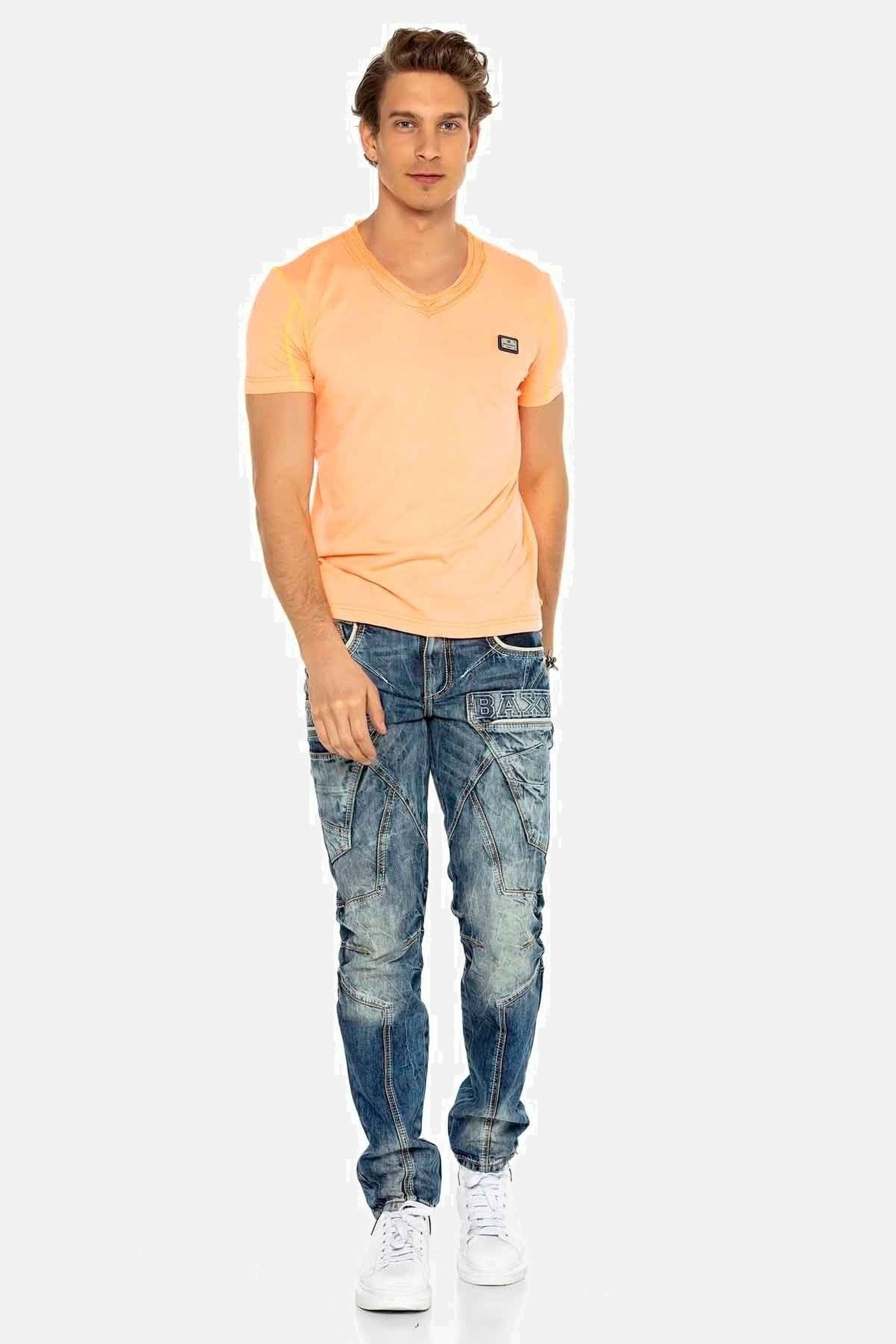 Cipo & Baxx Tapered-fit-Jeans Jeans mit Kontrastnähten und Seitentaschen, CD-391