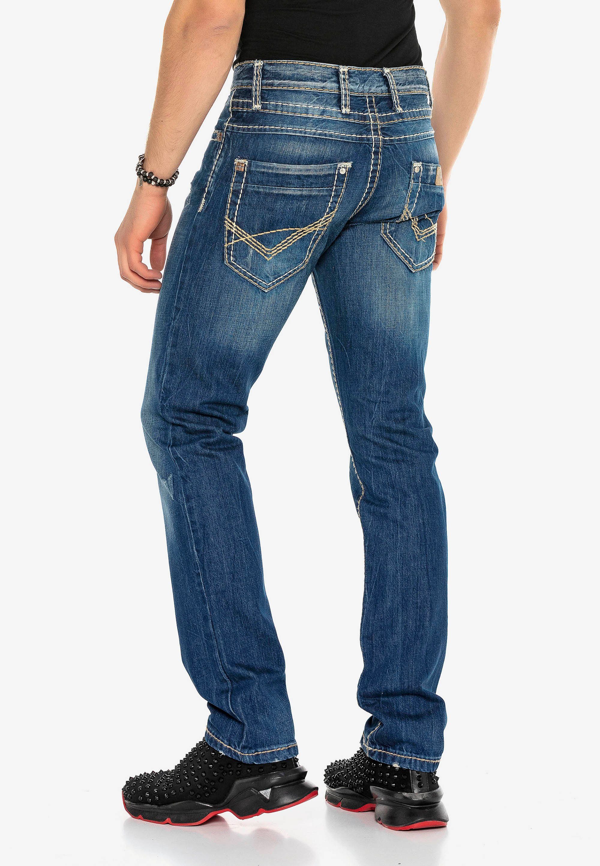 Cipo & Baxx Slim-fit-Jeans Kontrastnähten mit