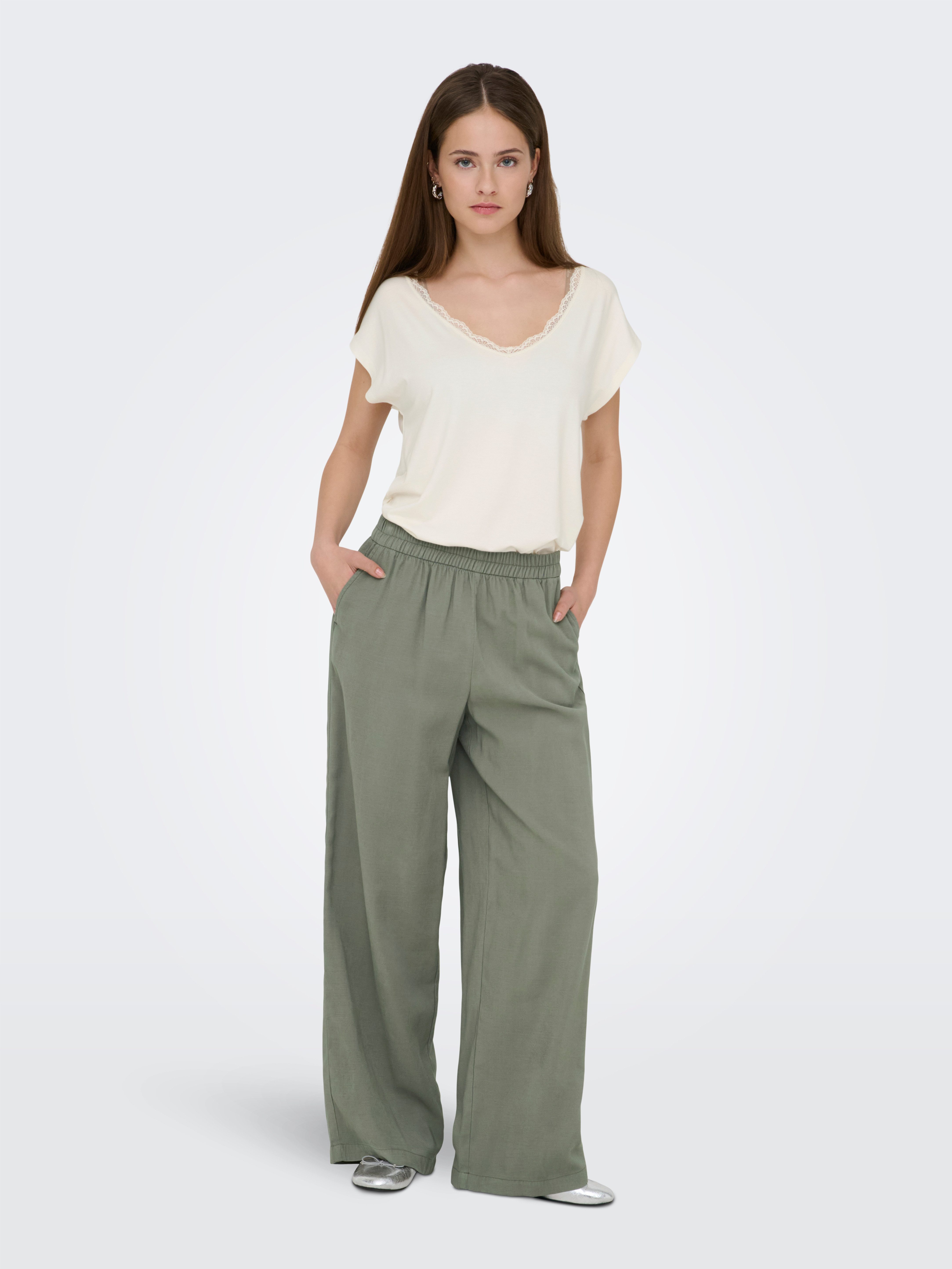 ONLY Schlupfhose ONLARIS LIFE HW PULL-UP PANT WVN NOOS mit bequemen Gummizug