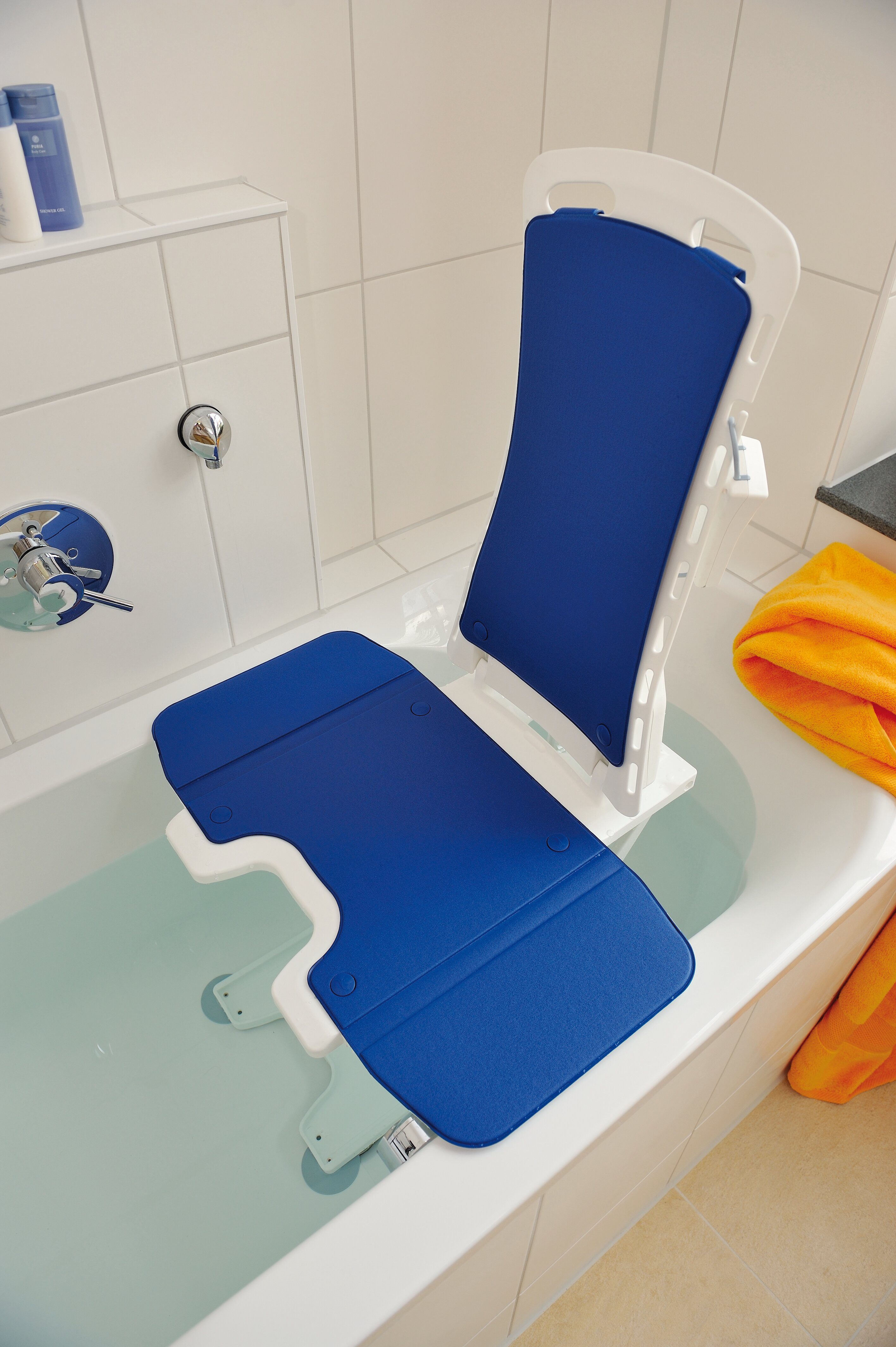 Drive Medical Badewannensitz Badewannenlift Bellavita 2G mit Bezug, belastbar bis 140 kg