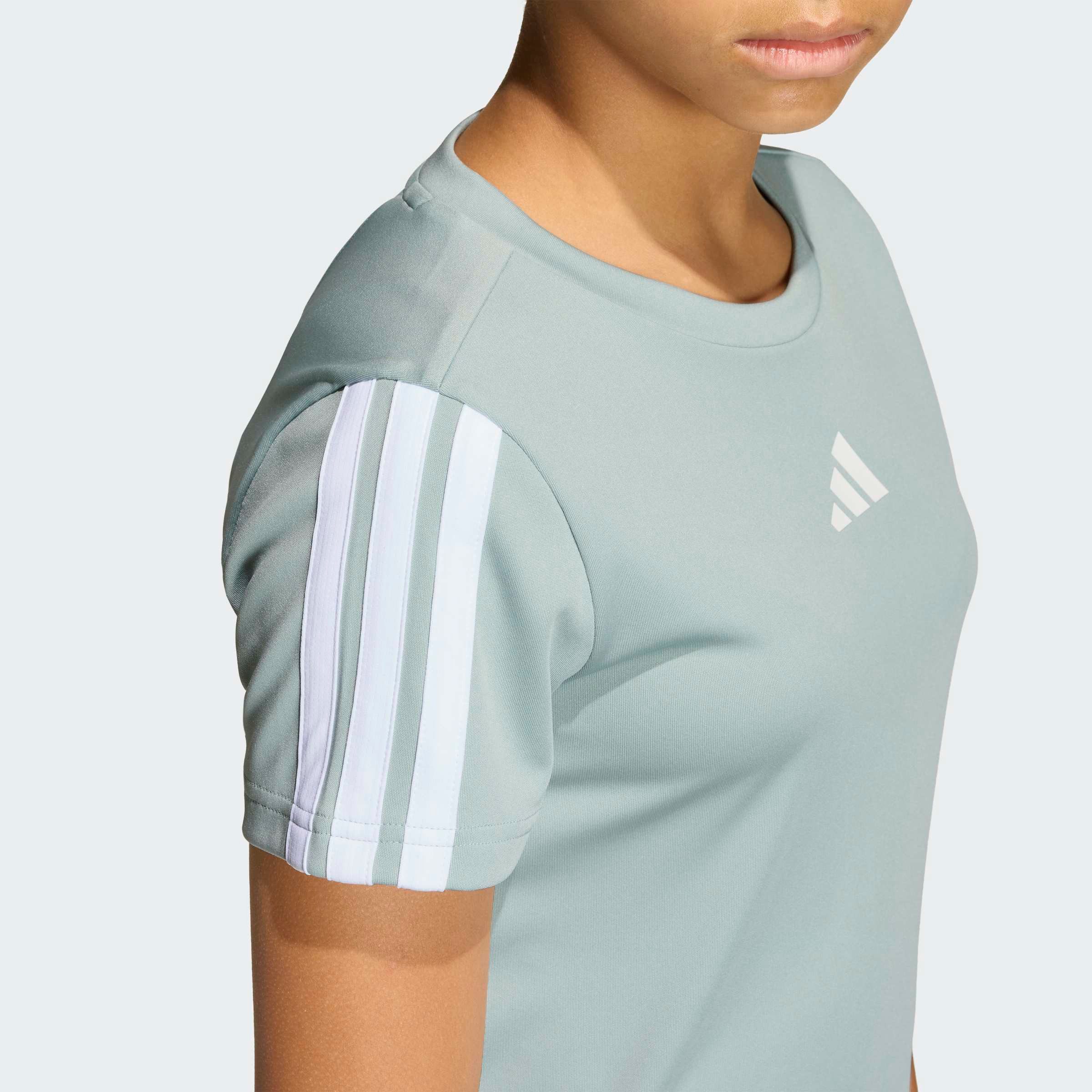 adidas Sportswear T-Shirt JG TR-ES 3S TEE für Kinder, mit sportlichem Stil, Kurzarmdesign, ohne Verschluss