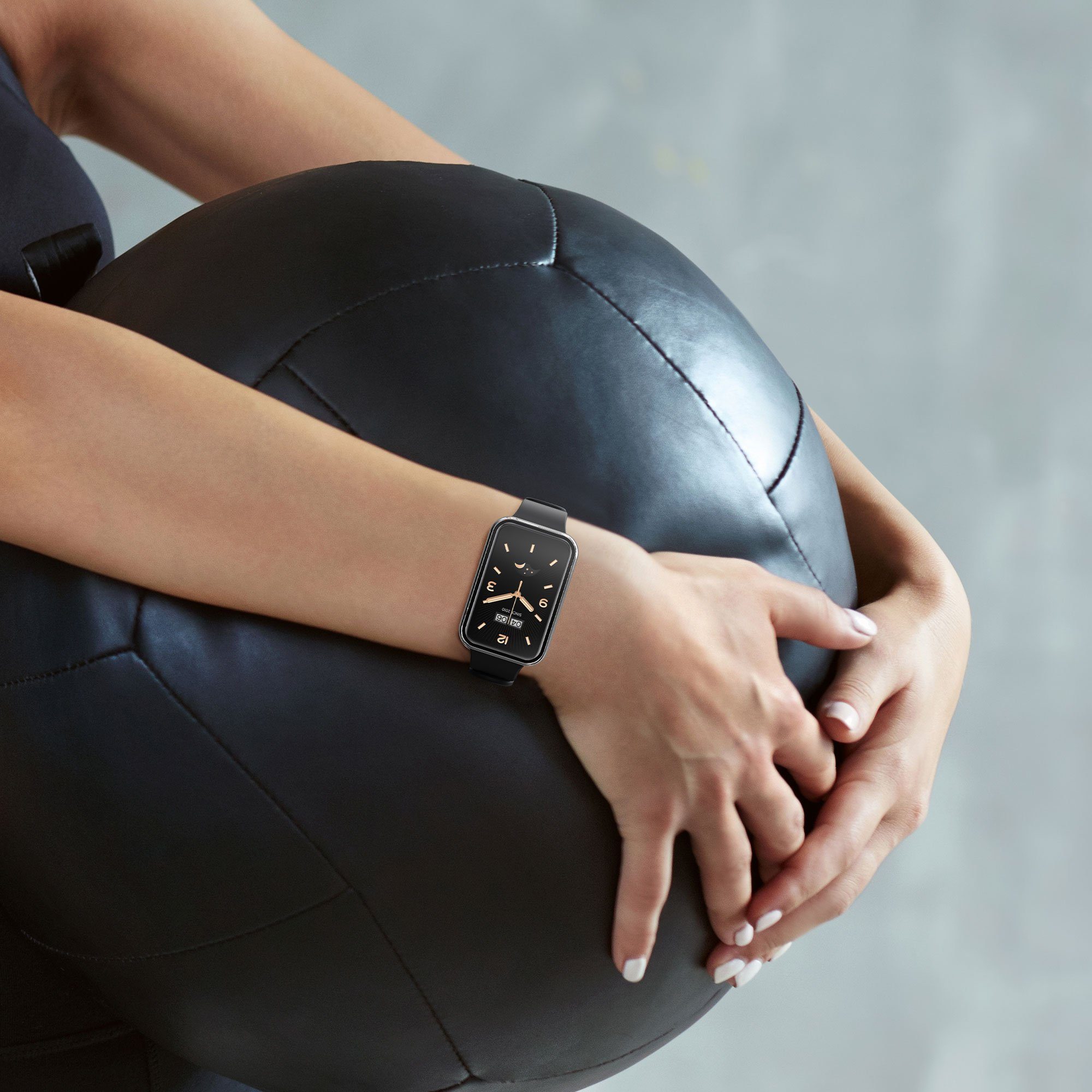 kwmobile Displayschutzfolie 2x Glas Hülle für Xiaomi Mi Band 7 Pro, 2 Stück, Schutzhülle Fullbody Fitnesstracker Case Set aus Glas