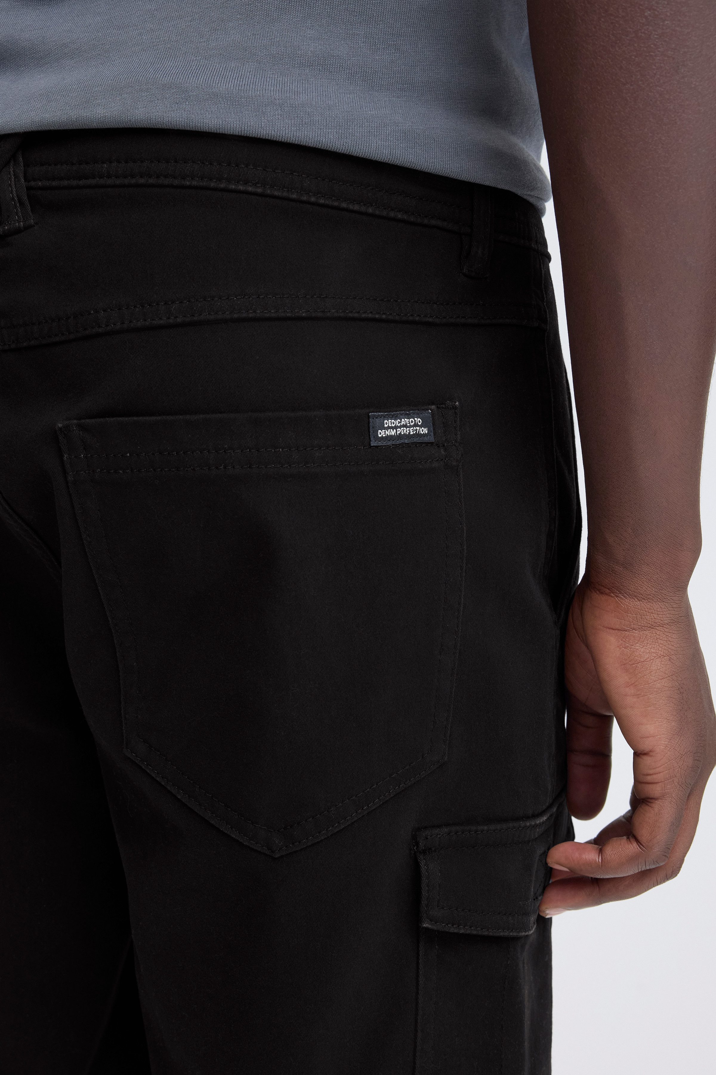 Blend Shorts BHMASON SLIM/REG CARGO SHORTS mit Markenlabel, aus Baumwollmischung, Regular Fit, elastisch