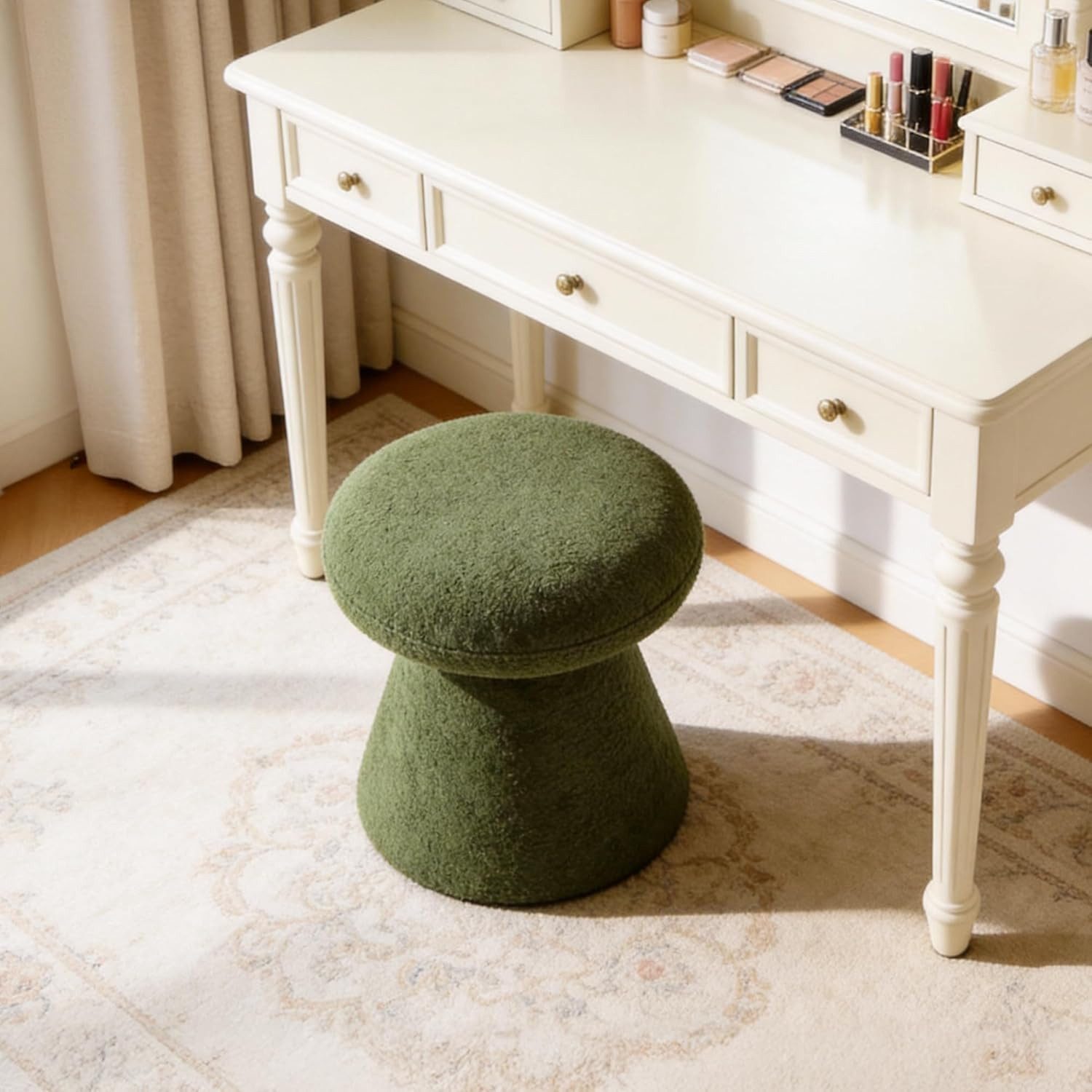 DEKKETO Hocker 360° Drehbarer Teddy-Pilz-Hocker als Schminktischhocker & Fußhocker (1 St), Bequemer Polsterhocker für Schlafzimmer, Ankleidezimmer & Wohnzimmer