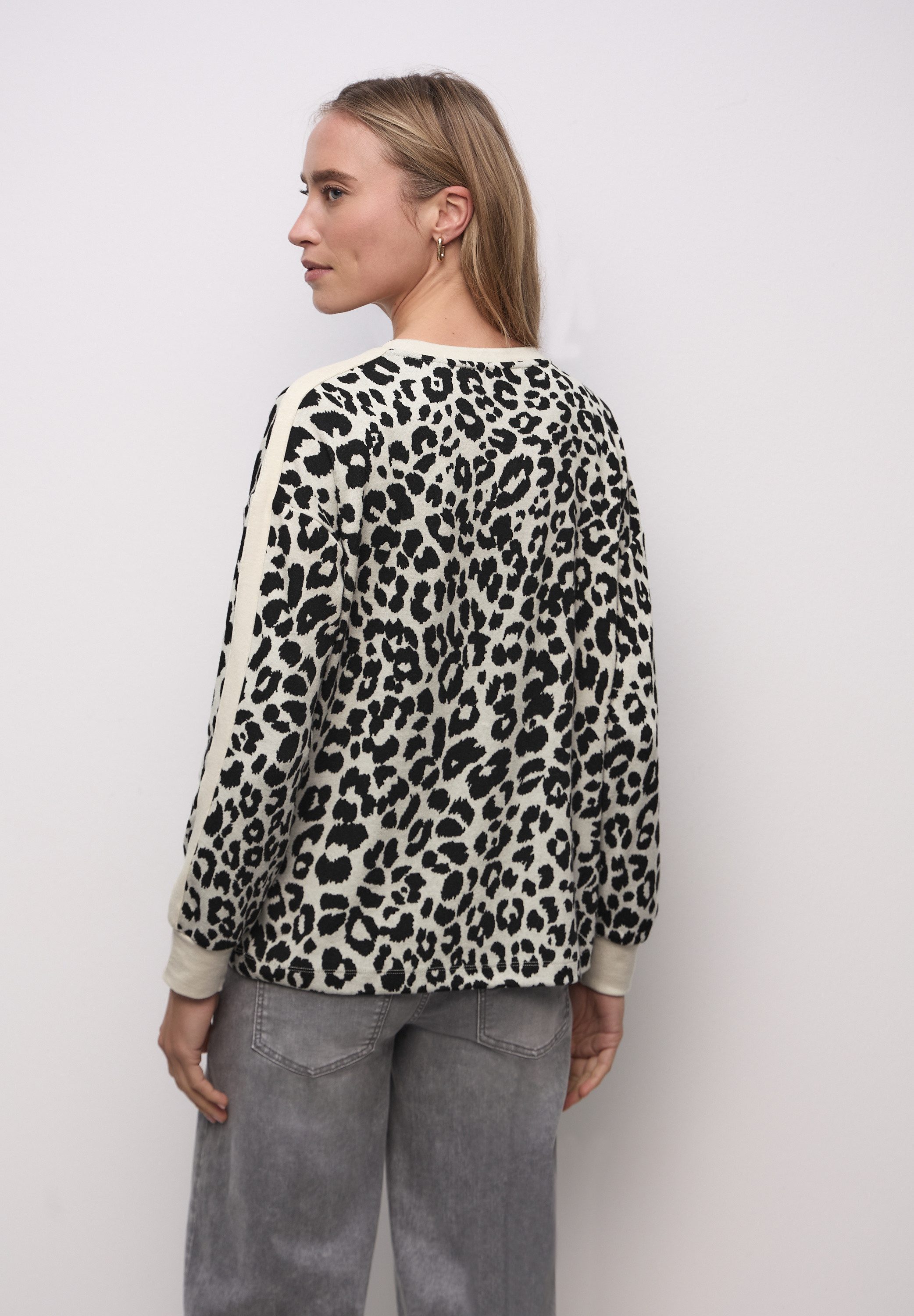 STREET ONE Langarmshirt im Leo Design