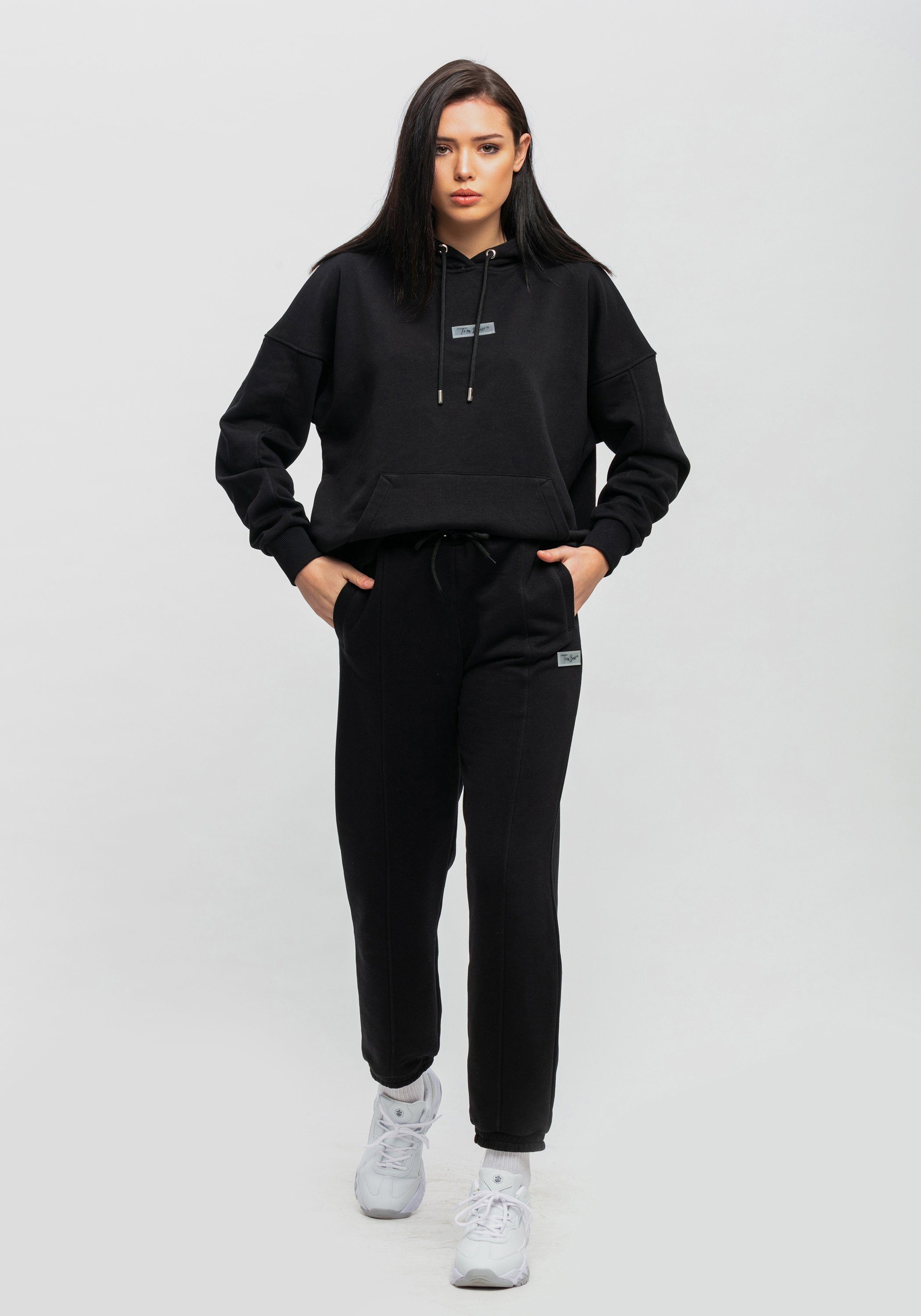 Trainingsanzug mit Hoodie