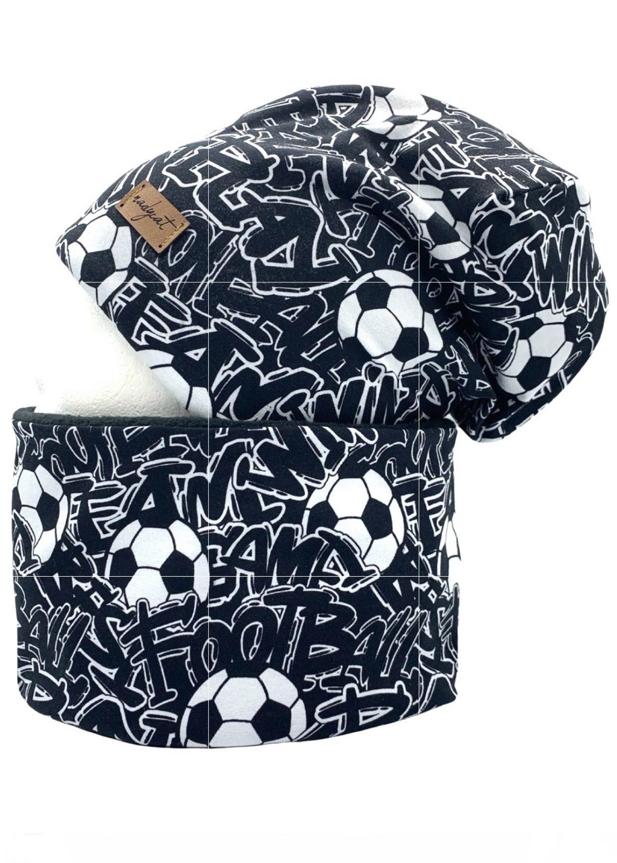 nadycat Beanie FUSSBALL (2-St., Beanie & Loop Set) handgefertigt aus der Lausitz