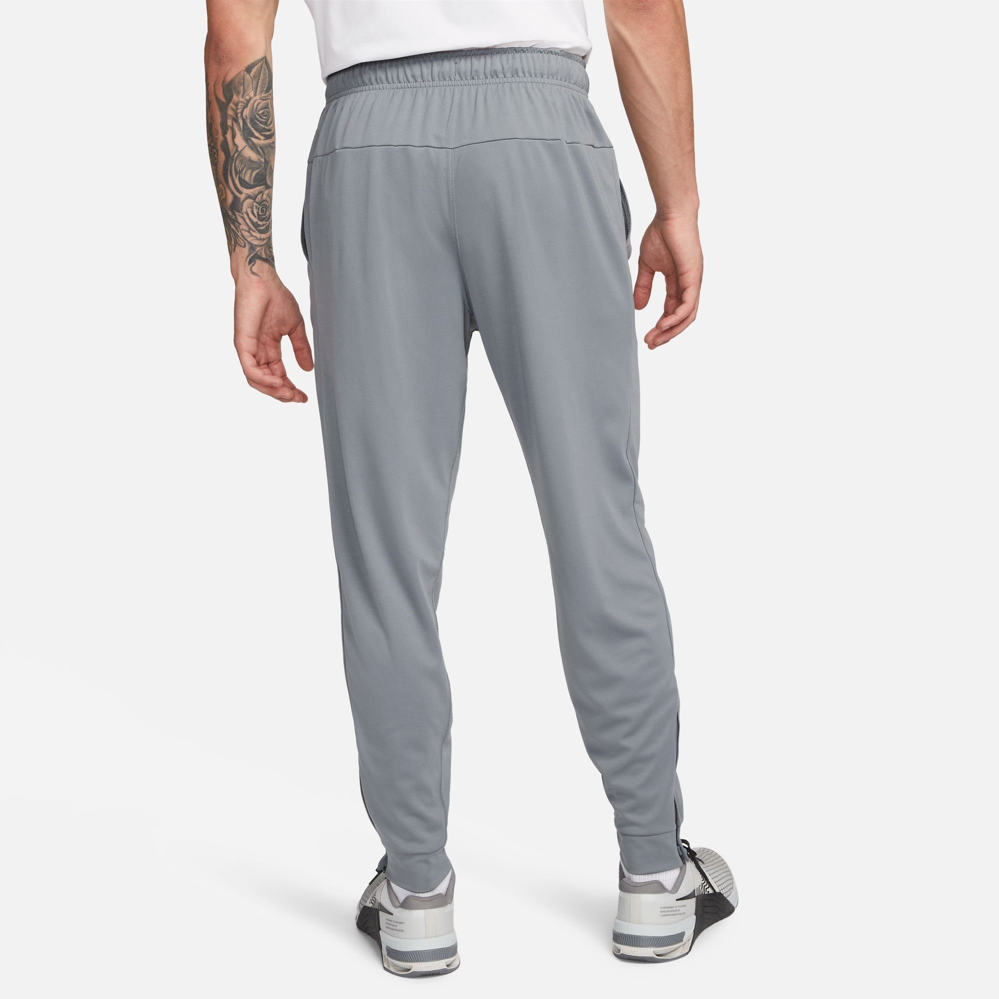 TOTALITY PANTS FITNESS Nike SMOKE TAPERED GREY/BLACK MEN'S DRI-FIT Trainingshose