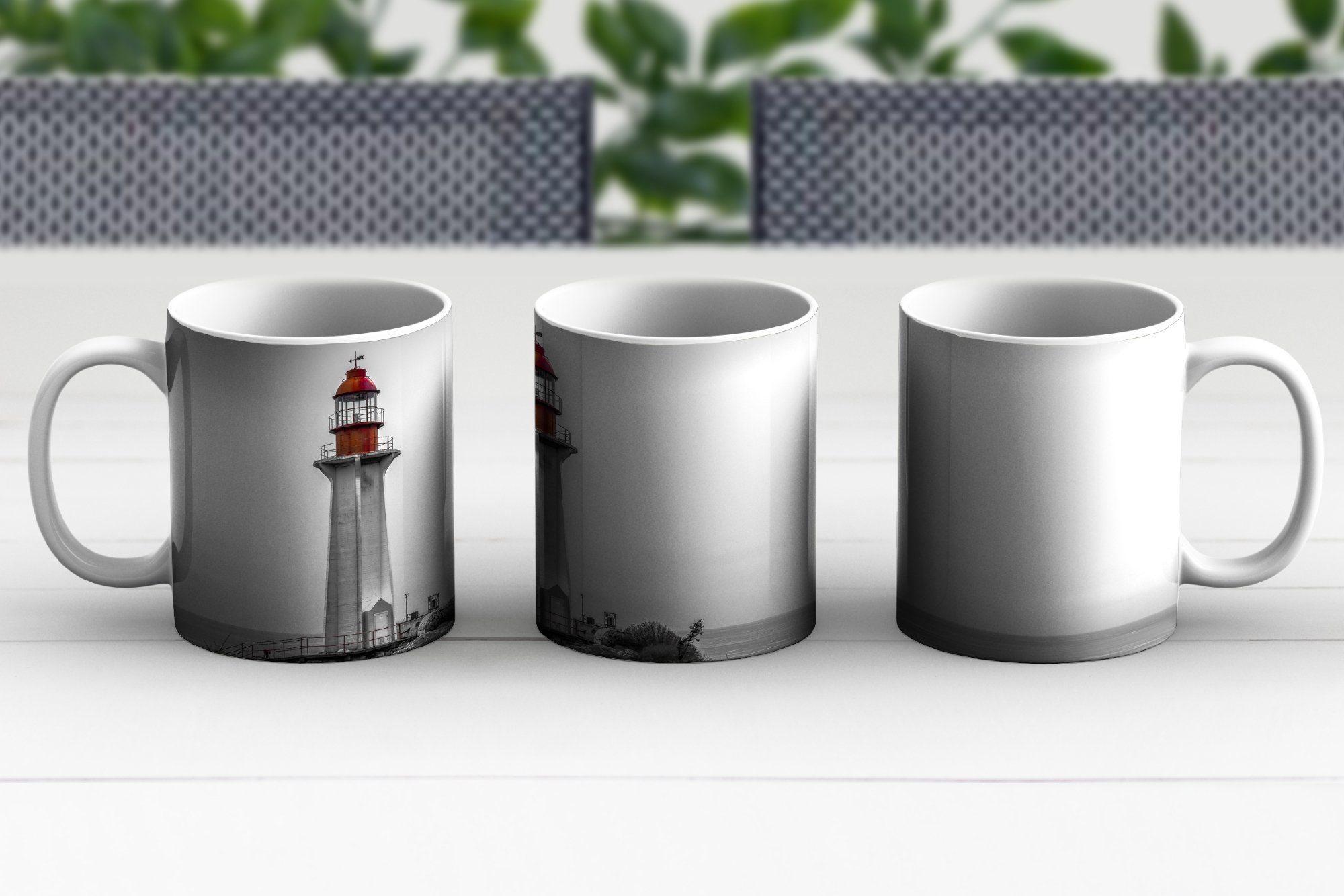 Keramik, von Vancouver, Westen im Schwarz-Weiß-Foto eines Leuchtturms MuchoWow Becher, Geschenk Teetasse, Kaffeetassen, Tasse Teetasse,