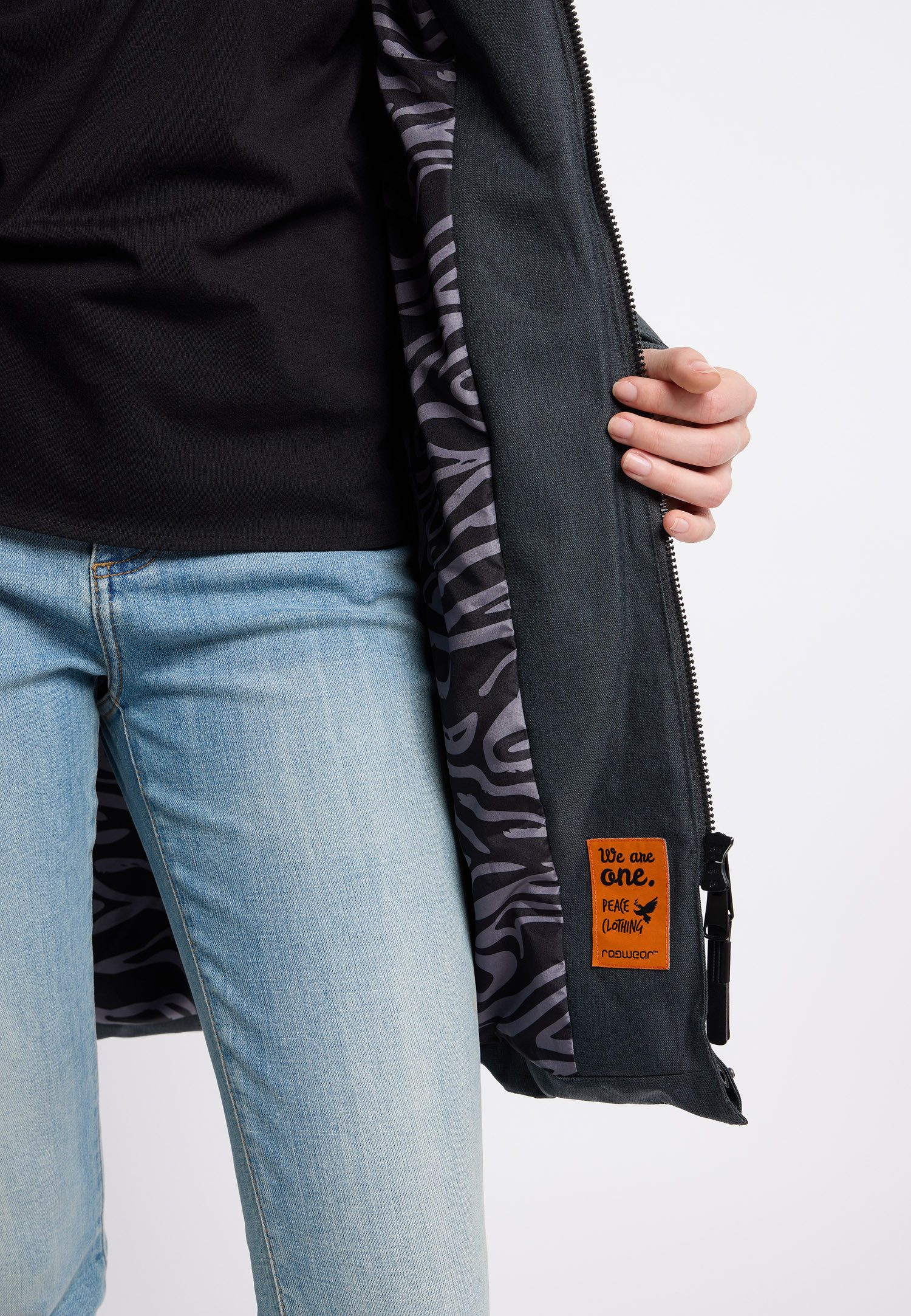Ragwear Steppjacke PAVLA wasserabweisender und wärmender Steppmantel für den Winter