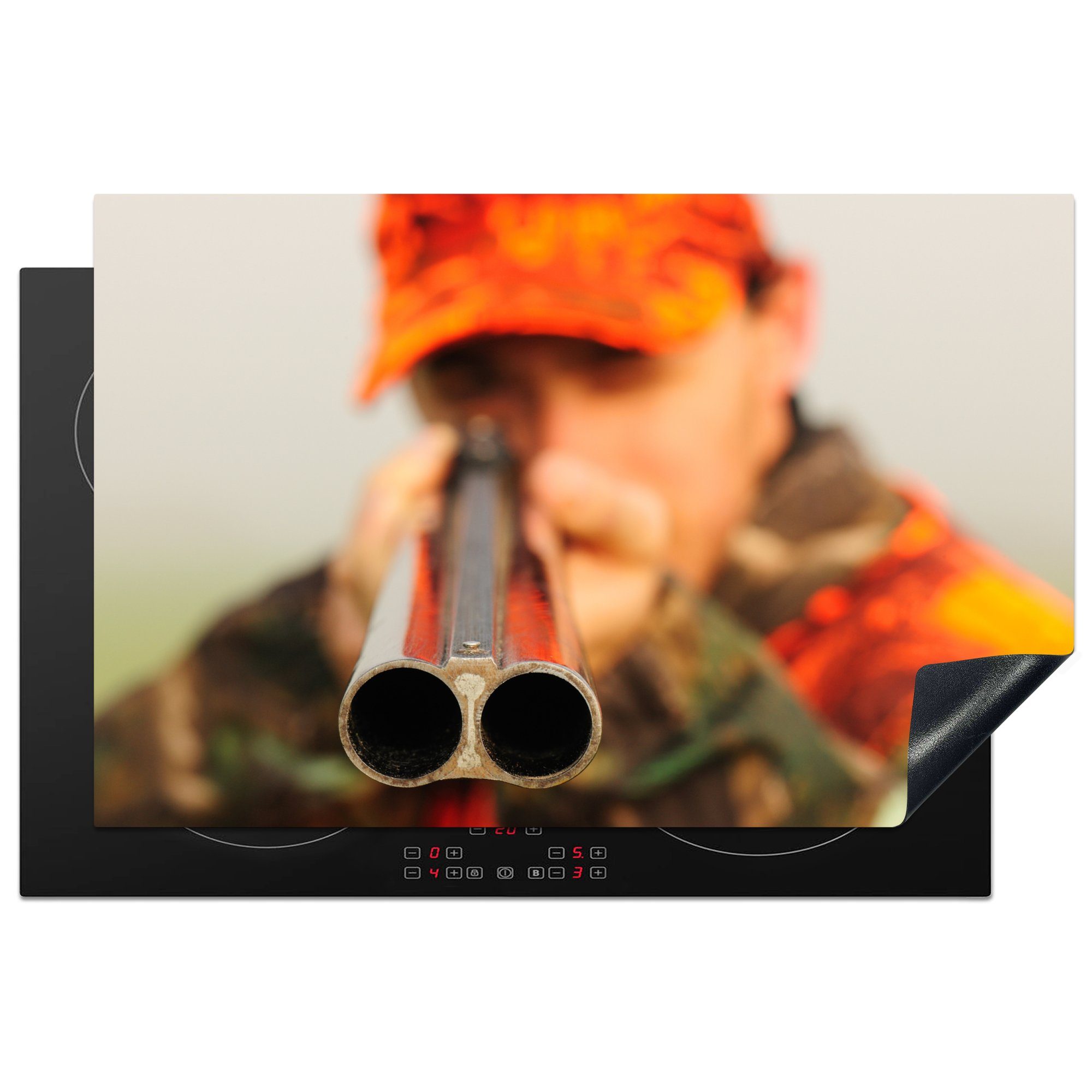 MuchoWow Herdblende-/Abdeckplatte Nahaufnahme eines Jägers, der sein Gewehr auf die Kamera richtet, Vinyl, (1 tlg), 81x52 cm, Induktionskochfeld Schutz für die küche, Ceranfeldabdeckung