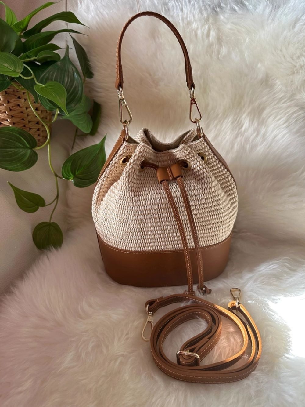 Goodman Design Handtasche Beuteltasche aus Raffia und Echtleder – Handgefer günstig online kaufen