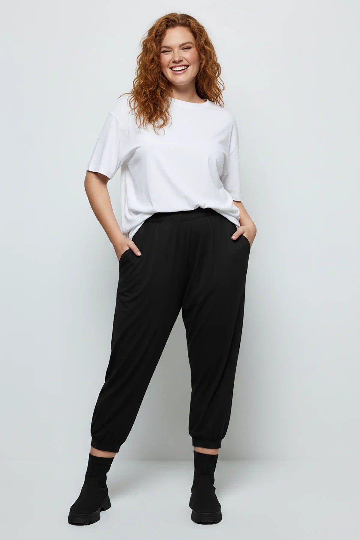 Shape of You Bequeme Jeans Jogginghose mit verkürztem Bein