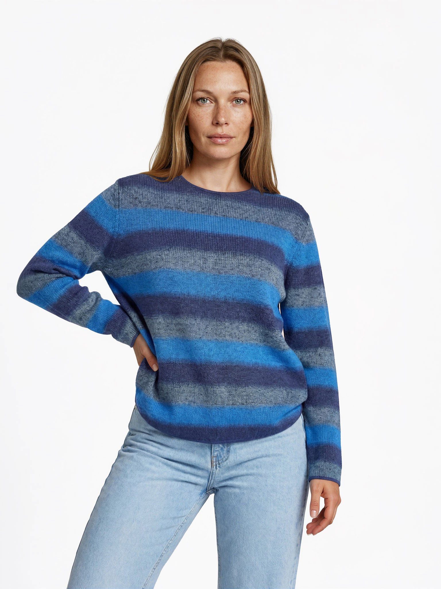 FRISTED Sweater Damen Rundhals Relaxed Fit Langarm Bio-Baumwolle Streifen Lockere Passform mit zurückversetzten Schultern und Melange-Strick