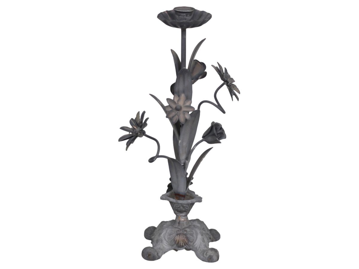 Chic Antique Kerzenständer Romantischer Kerzenhalter Metall Zink Blüten Deko Grau, Romantischer Kerzenhalter mit filigranen Blüten