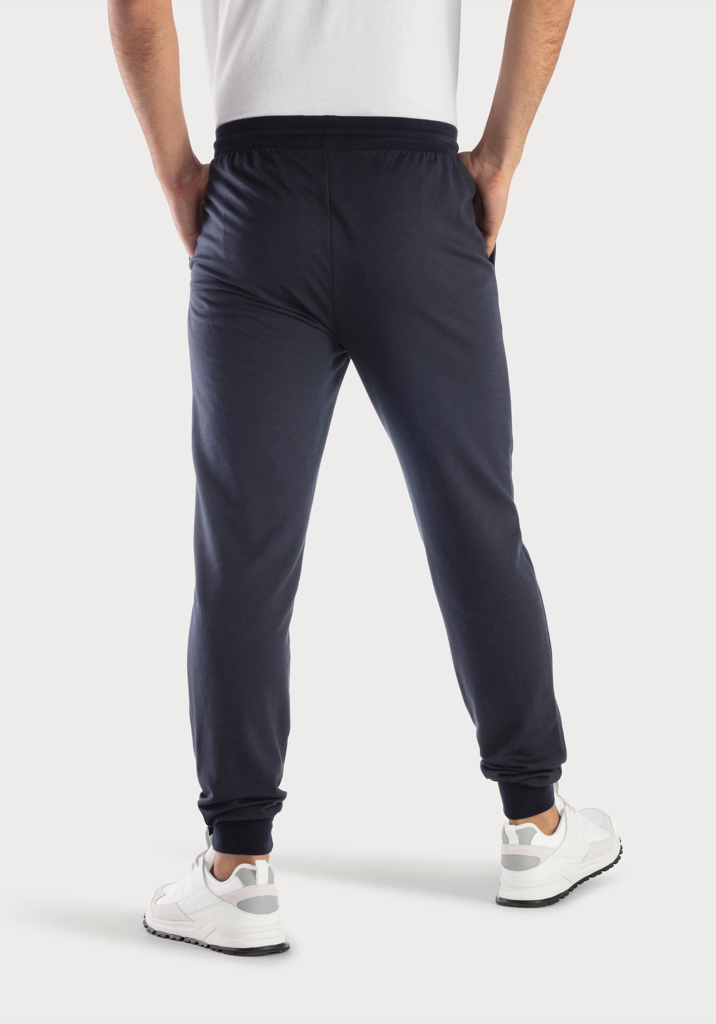 navy Sweathose am Bench. Saum mit Bündchen Loungewear unten