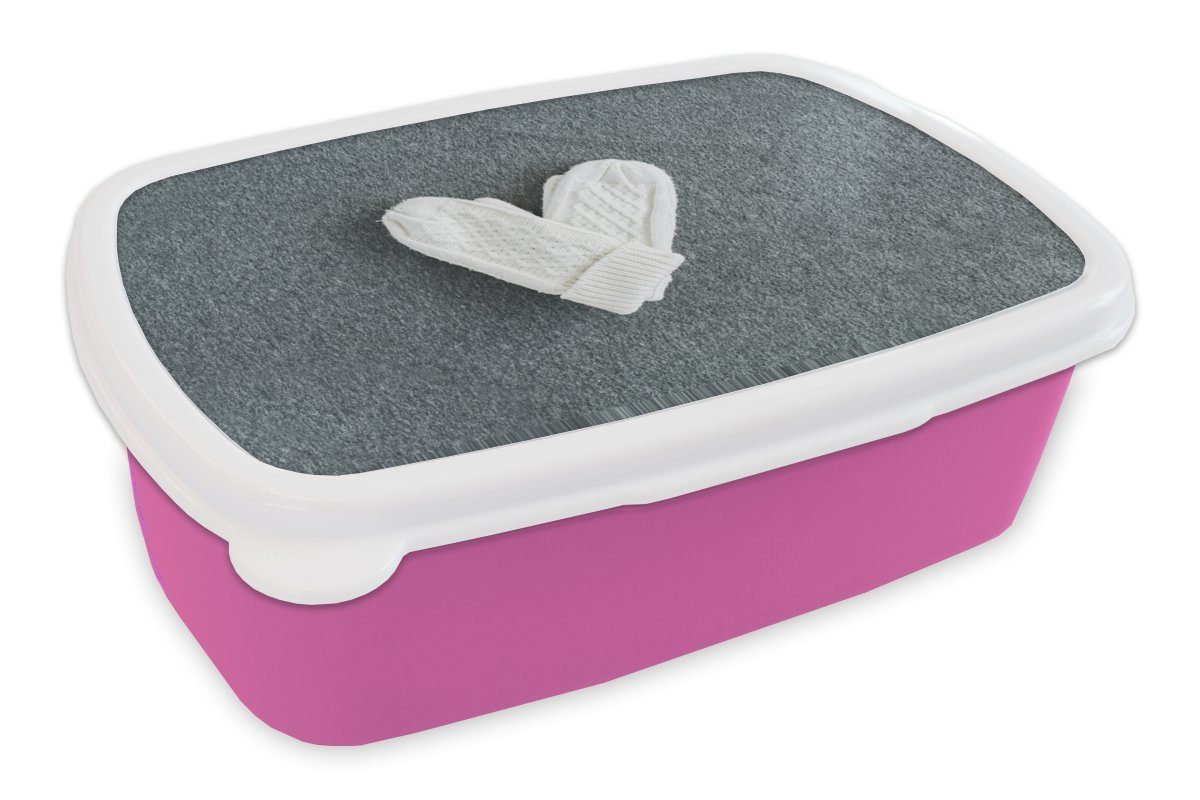 MuchoWow Lunchbox Winter - Handschuhe - Herz, Kunststoff, (2-tlg), Brotbox für Erwachsene, Brotdose Kinder, Snackbox, Mädchen, Kunststoff rosa