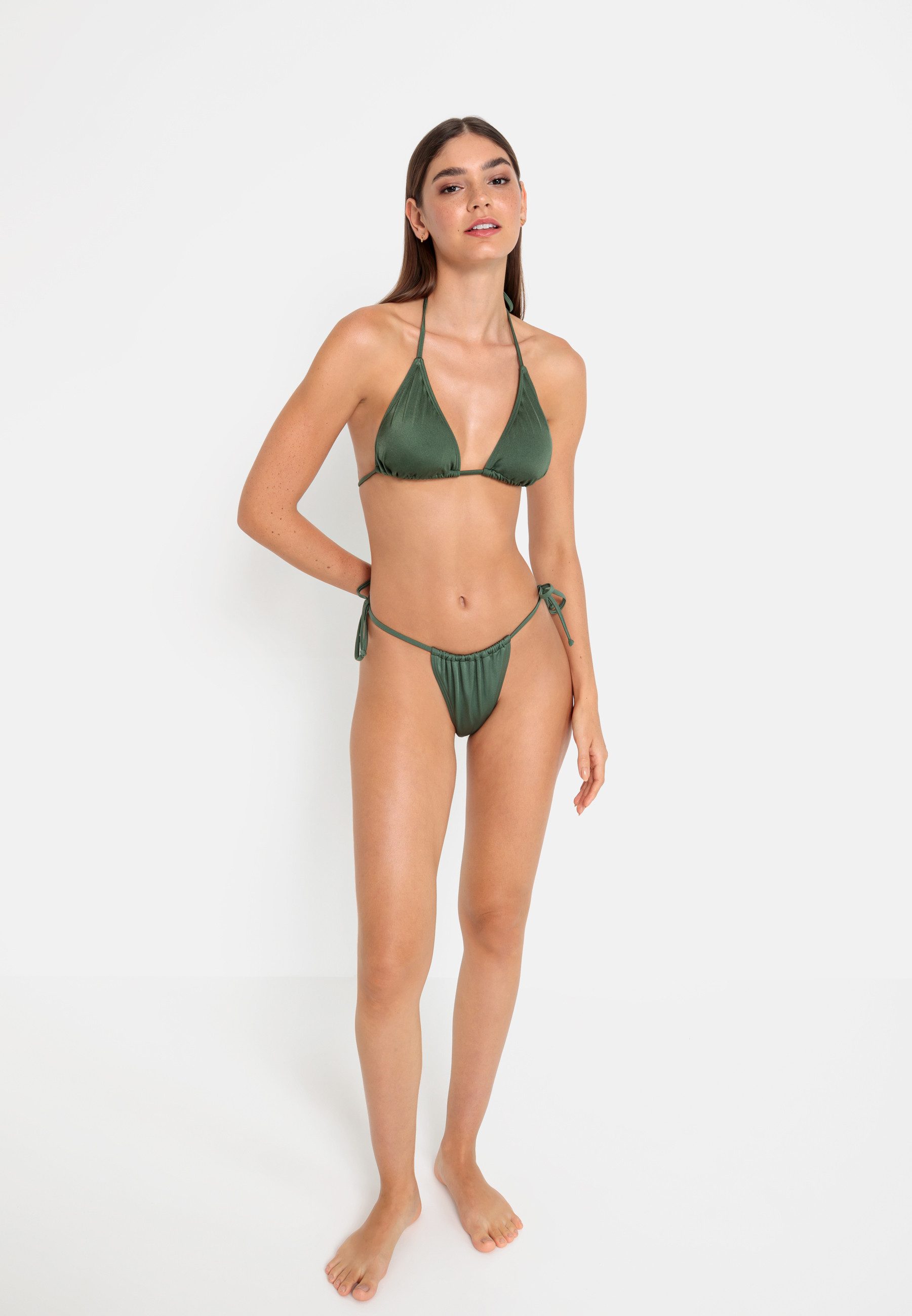 LSCN by LASCANA Triangel-Bikini-Top Nele, mit glänzender Beschichtung – Bild 5 von 5