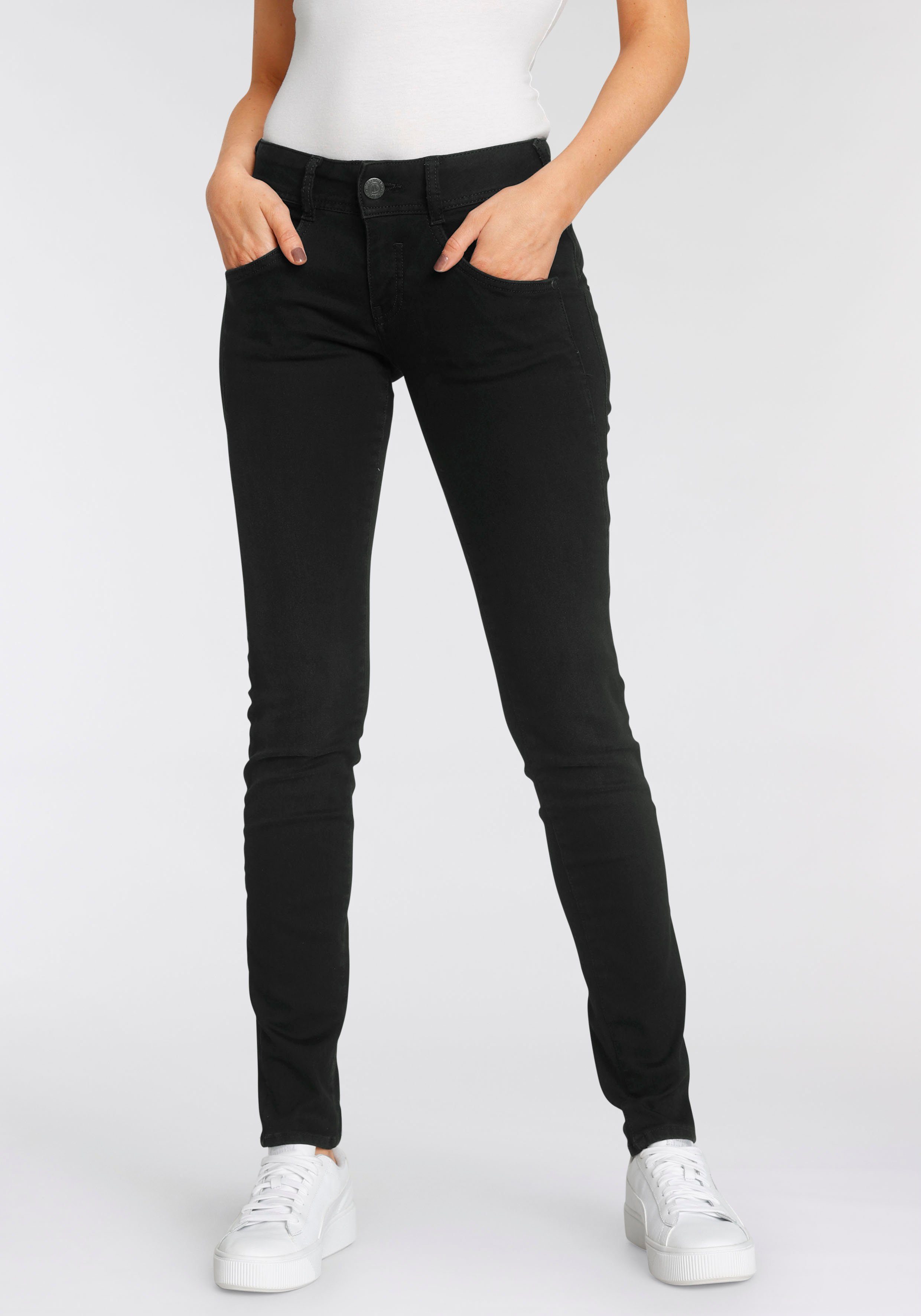 Herrlicher Slim-fit-Jeans GILA beult behält Maximale Low REUSED Waist - SLIM Powerstretch, nicht und aus Form Bewegungsfreiheit die