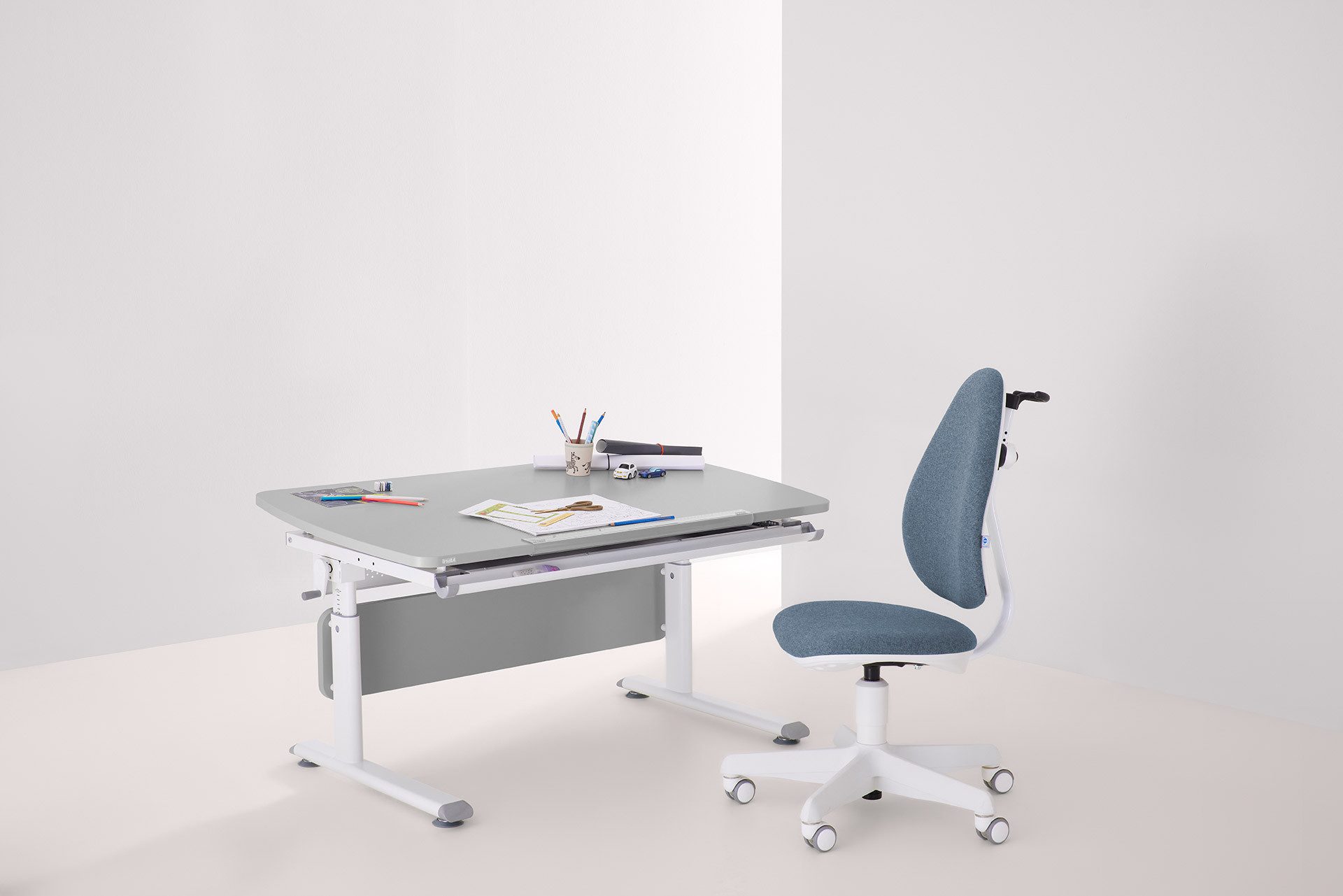 PAIDI Schreibtischstuhl JOOKI S aus pflegeleichtem Mikrofaser, ergonomisch mitwachsend, höhenverstellbarer Kinderstuhl, 360° Drehstuhl, 80 Kg Tragkraft