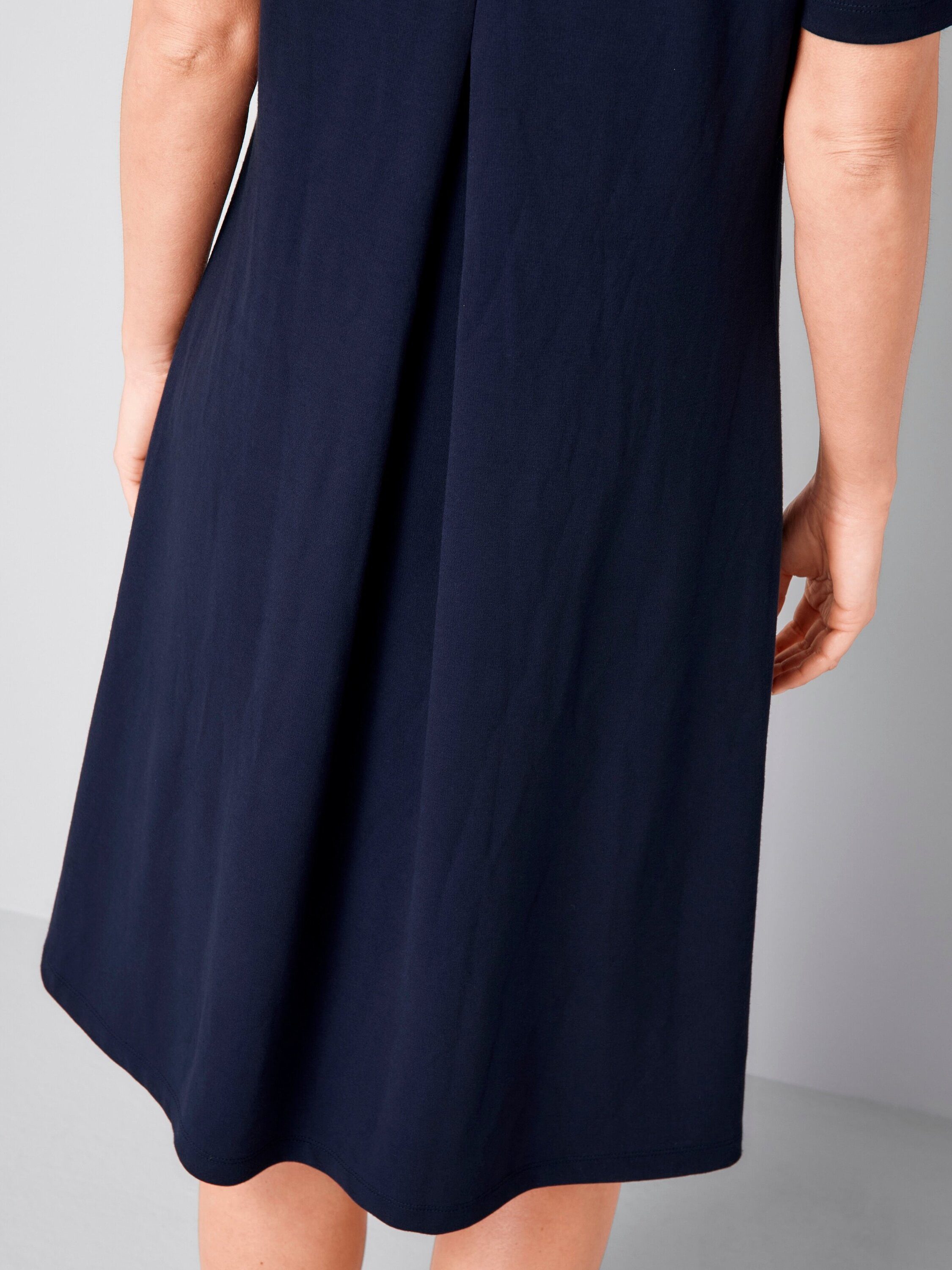 Alba Moda Jerseykleid Kleid aus trageangenehmer Jerseyware