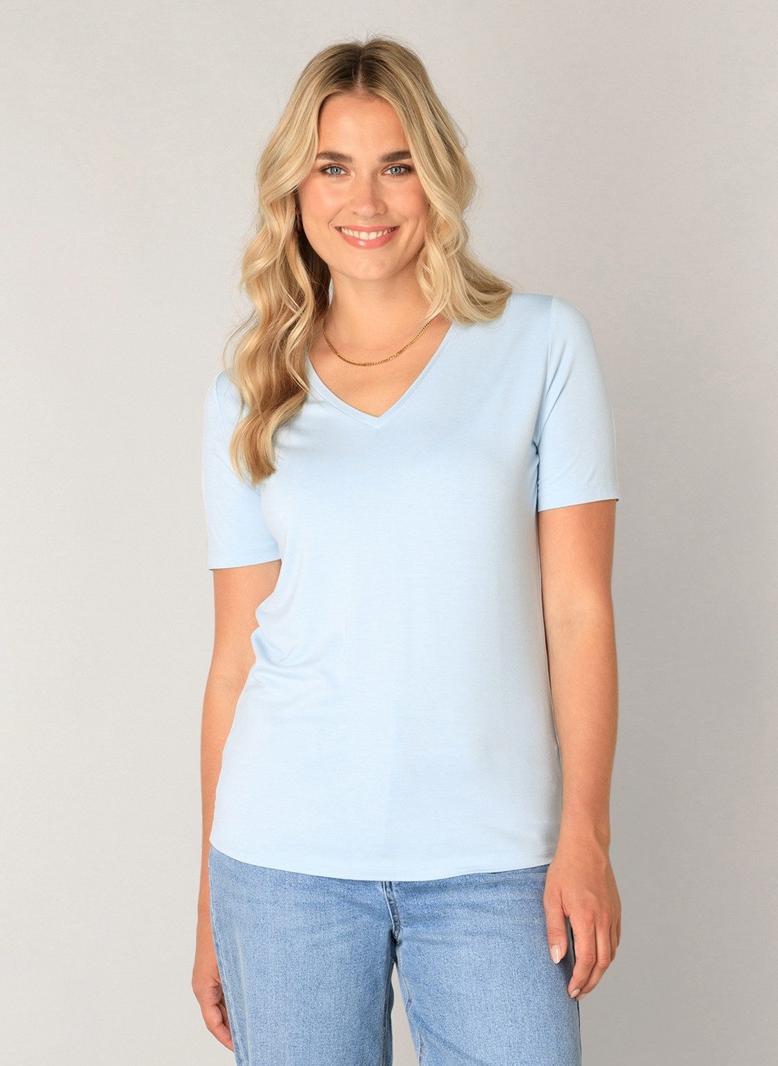 Base Level T-Shirt Yanic mit V-Ausschnitt günstig online kaufen
