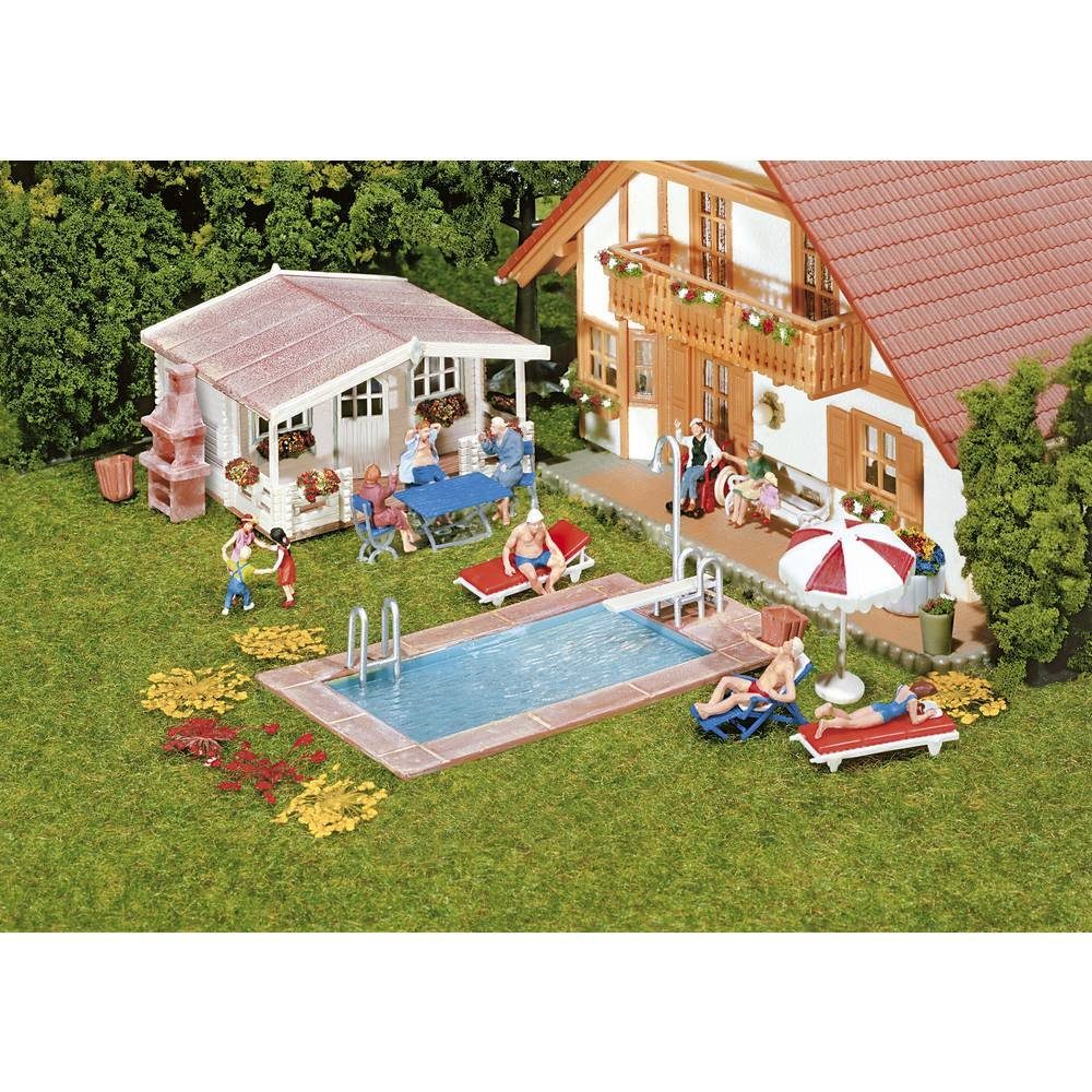 Modelleisenbahn-Gebäude H0 Swimming Pool und Gartenhaus