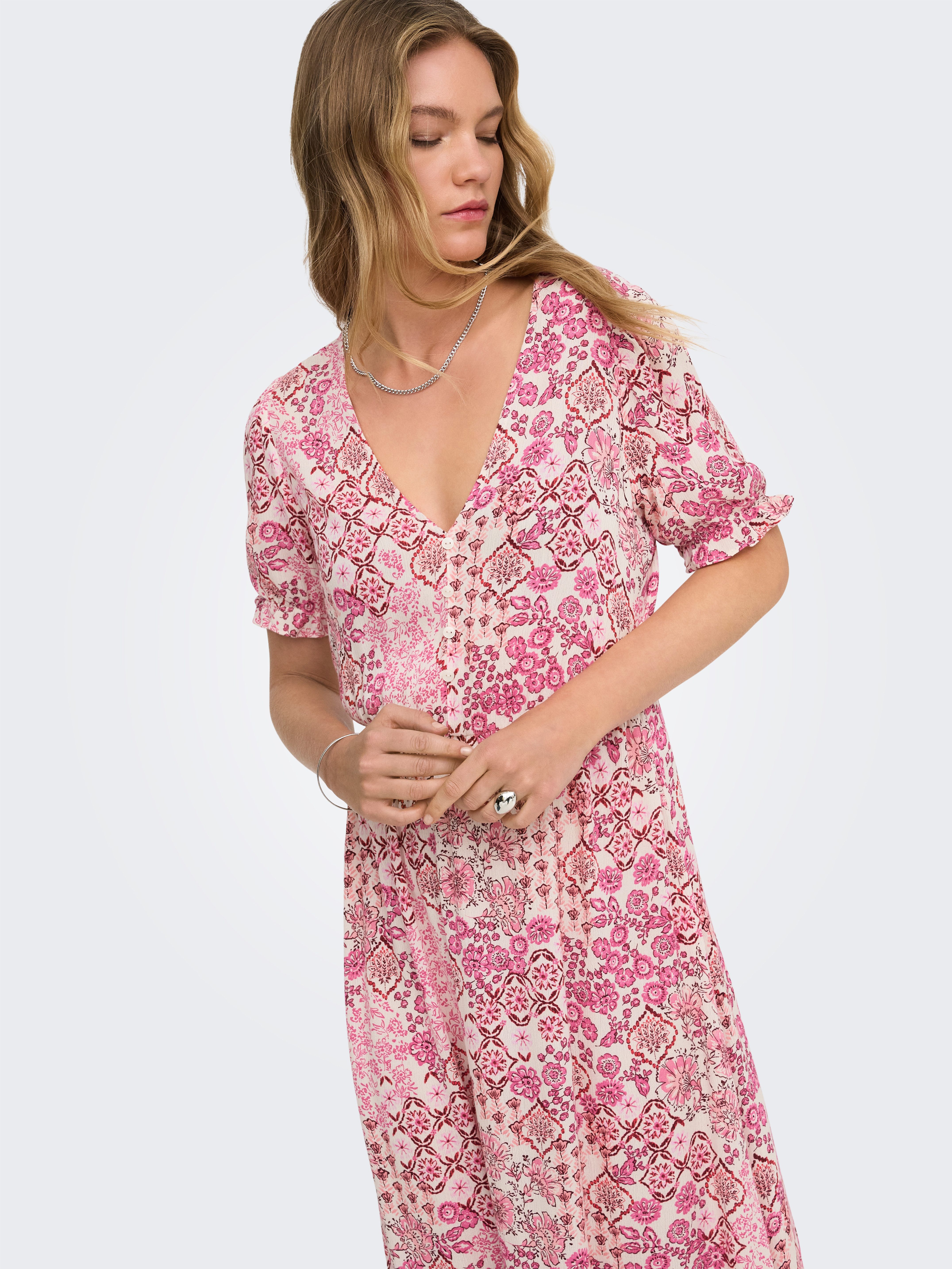 ONLY Maxikleid ONLCHIANTI S/S LONG DRESS WVN NOOS Viskose, regular fit