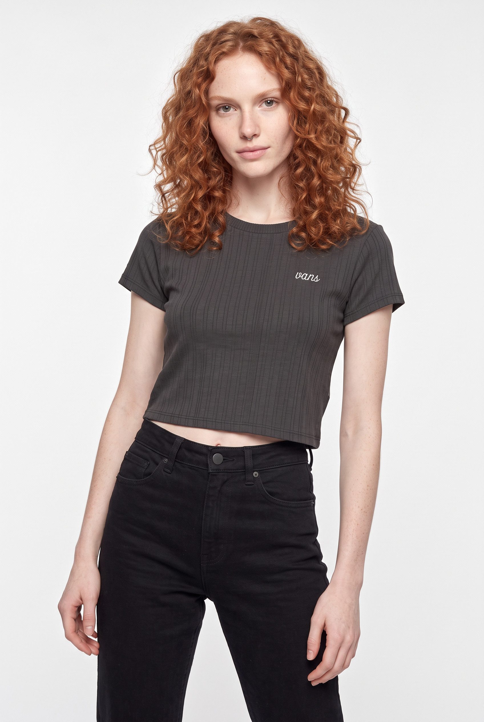 Vans T-Shirt LORRAINE RIBBED MINI SHIRT für Erwachsene, mit Rundhalsausschnitt, Kurzarmdesign, aus Baumwolle
