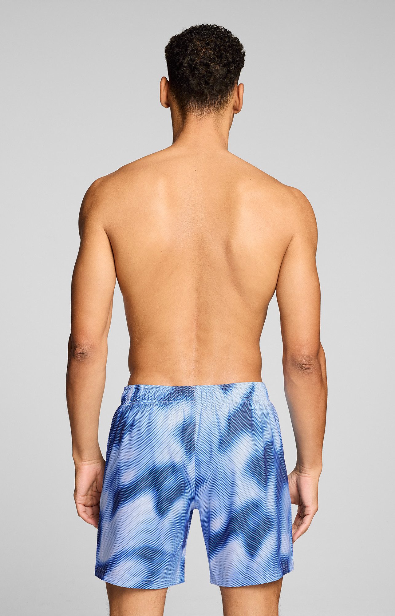 PUMA Badeshorts mit seitlichen Taschen – Bild 5 von 5