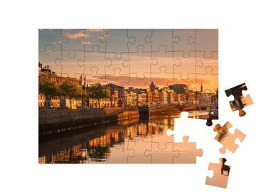 puzzleYOU Puzzle Schöne goldene Stunde: Blick über Dublin, Irland, 48 Puzzleteile, puzzleYOU-Kollektionen Dublin