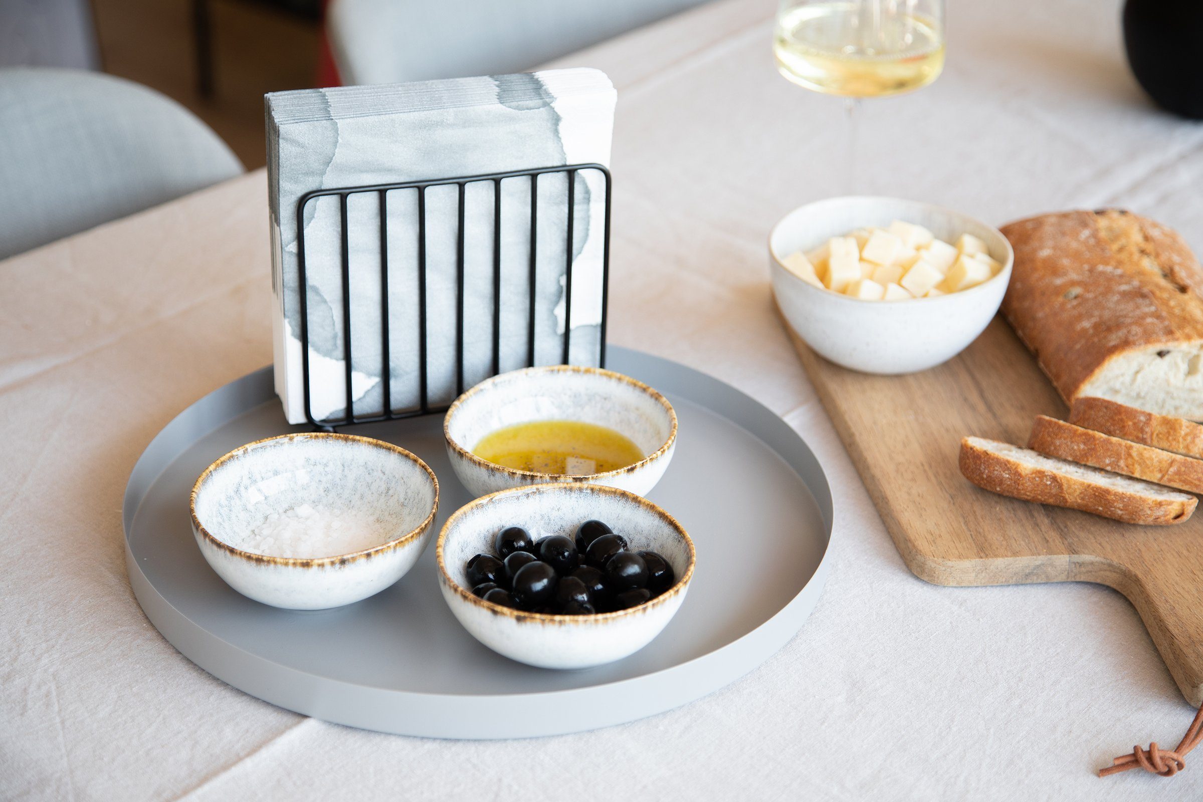 LaLe Living Serviettenhalter Nisa in Schwarz, 16 x 13,5 cm, Eisen