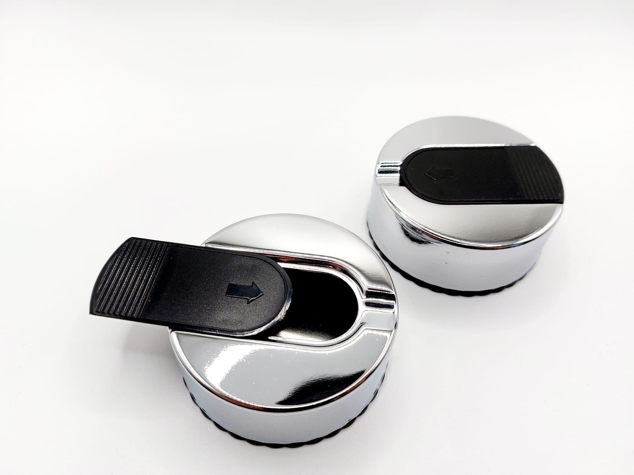 meytrade Aschenbecher mini Reiseaschenbecher rund geruchssicher für Hosentasche / Handtasche, klein, praktisch und sicher für unterwegs