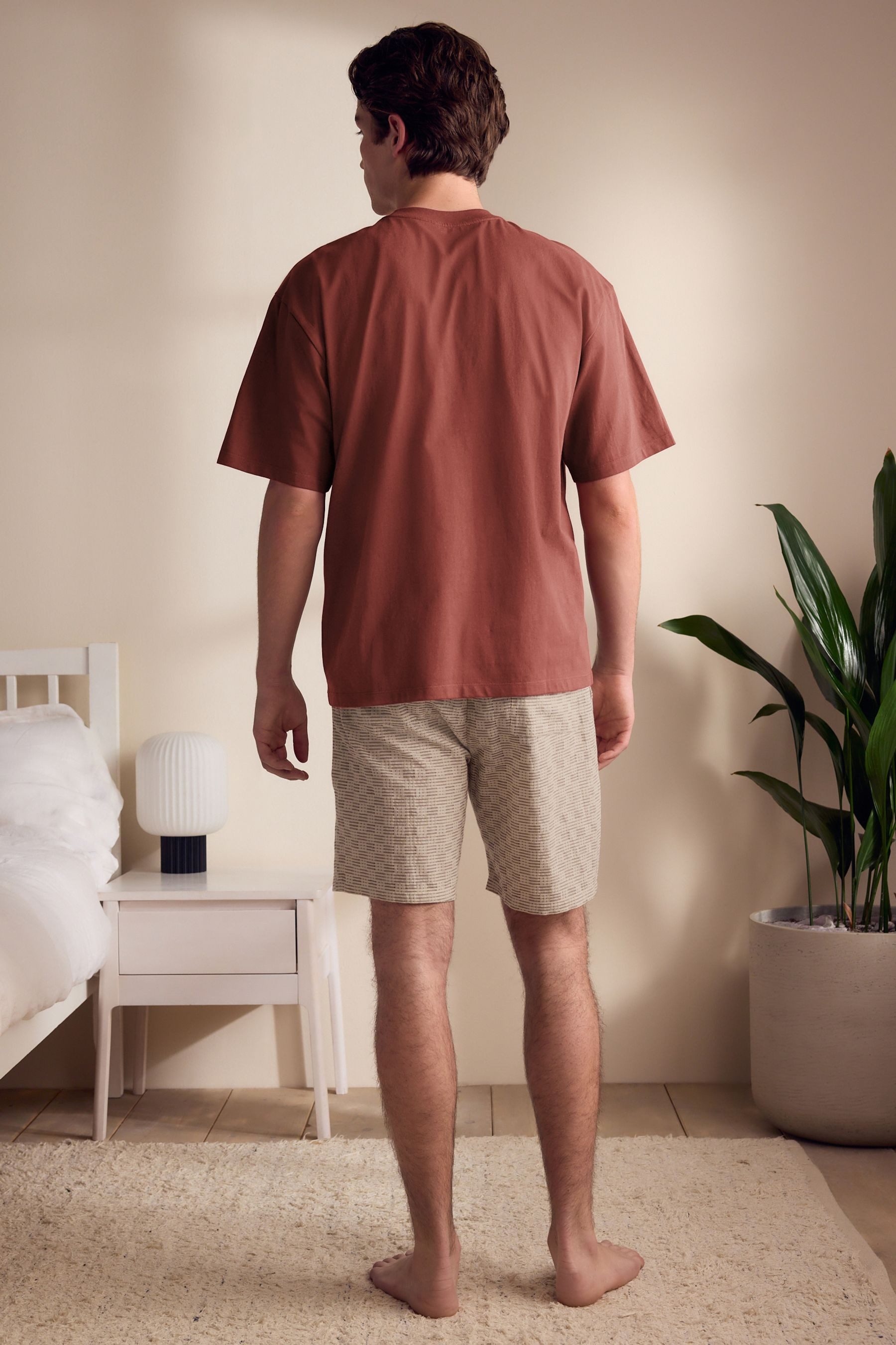 Next Pyjama Pyjama mit besticktem T-Shirt und Shorts (2 tlg) günstig online kaufen