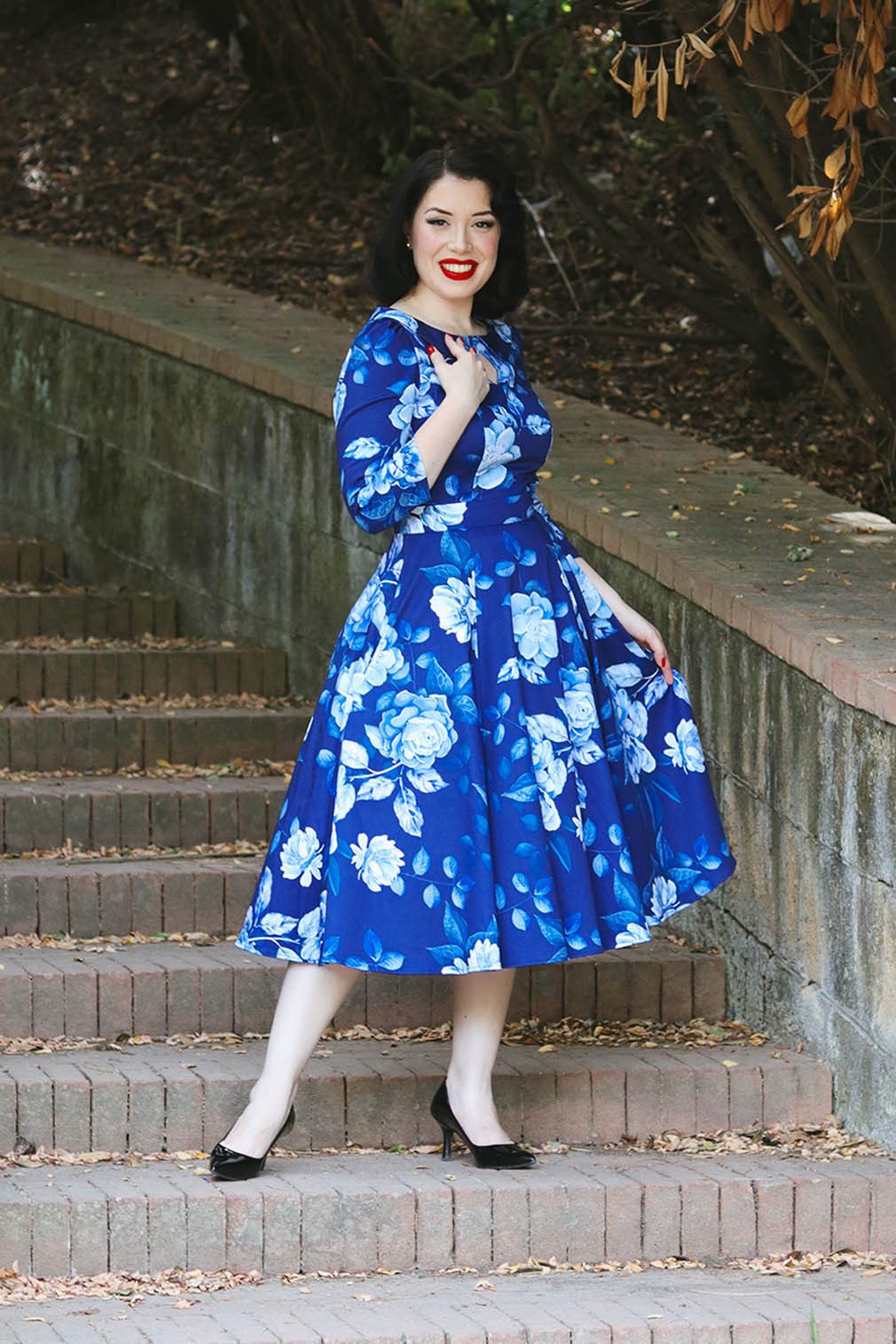 Hearts & Roses London A-Linien-Kleid Dafney Blue Floral Retro Vintage Rosen günstig online kaufen