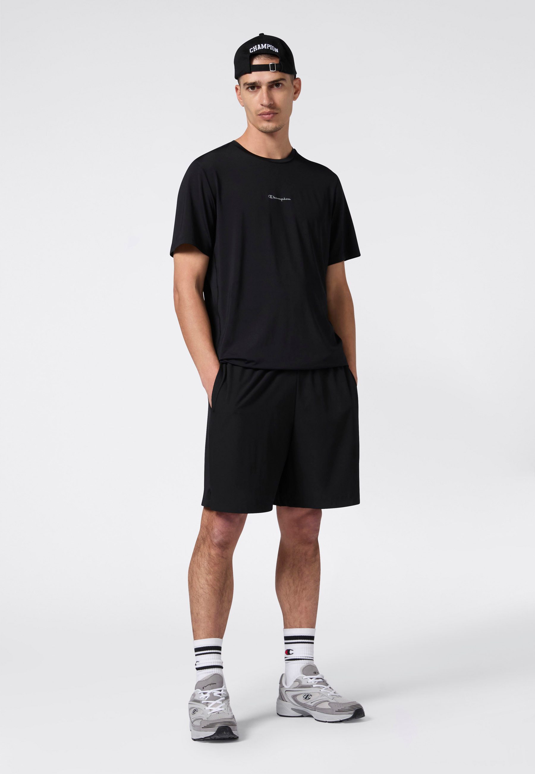 Champion Trainingsshorts aus Polyester und Elasthan, in den Größen S bis XXL
