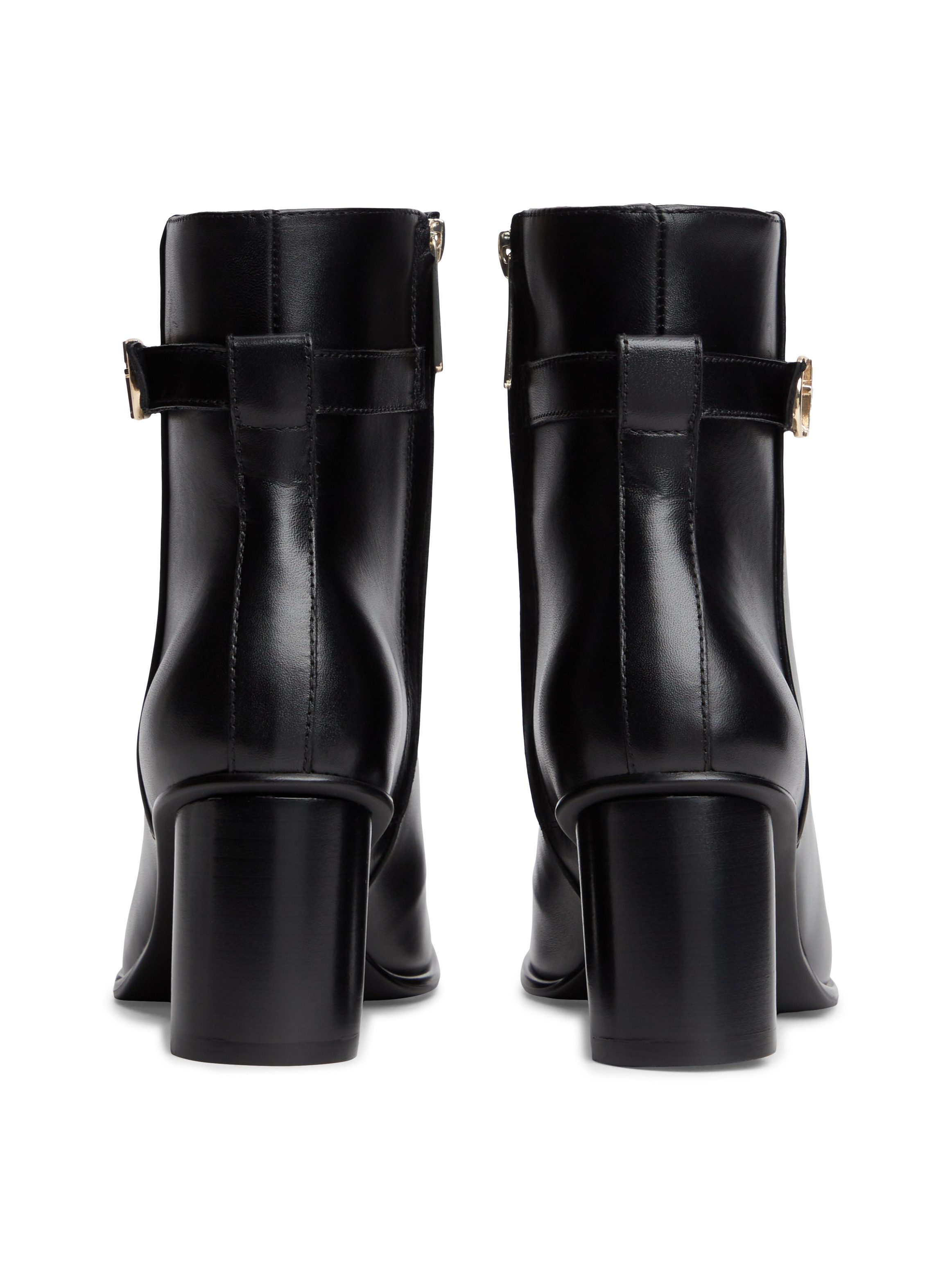 Tommy Hilfiger TH STRAP LEATHER BLOCK HEEL BOOT Stiefelette Herbstschuh, Businessschuh mit goldfarbenem Schmuckelement