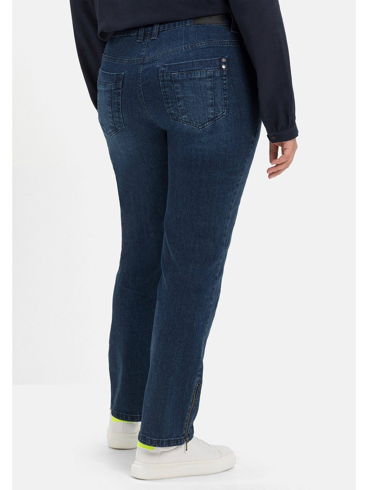 Jeans und Größen Zipper am Große mit Saum Sheego Gerade Teilungsnaht