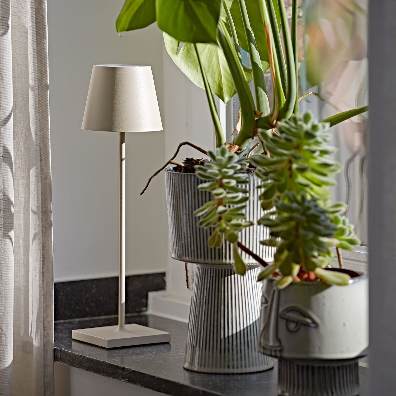 SIGOR LED Tischleuchte 2x Nuindie USB-C 380mm dünenbeige, Dimmbar, LED fest günstig online kaufen