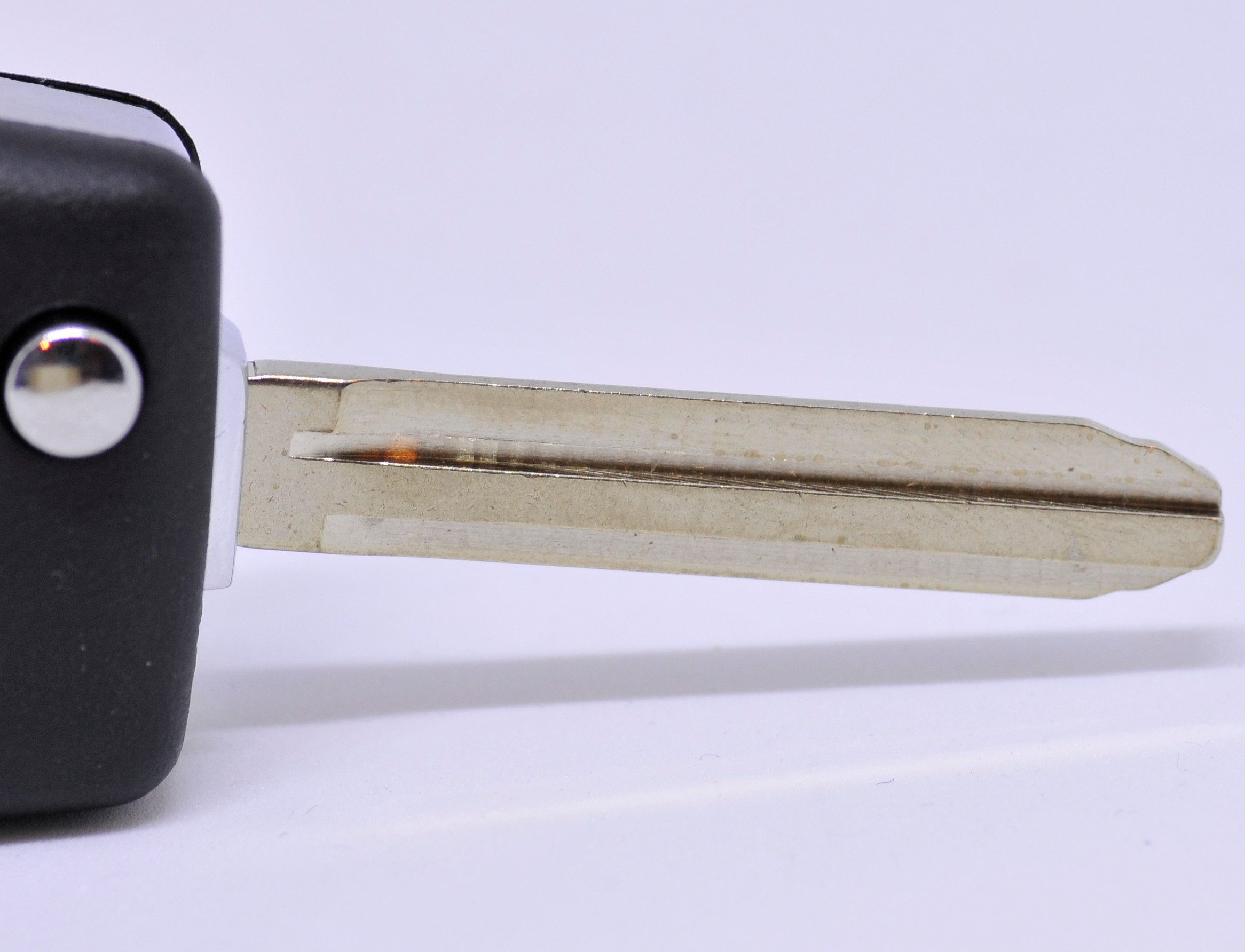mt-key Klapp Schlüssel Reparatur Gehäuse 2 Tasten + Rohling + 1x CR1620 Knopfzelle, CR1620 (3 V), für Toyota AYGO Peugeot 107 Citroen C1 Funk Fernbedienung
