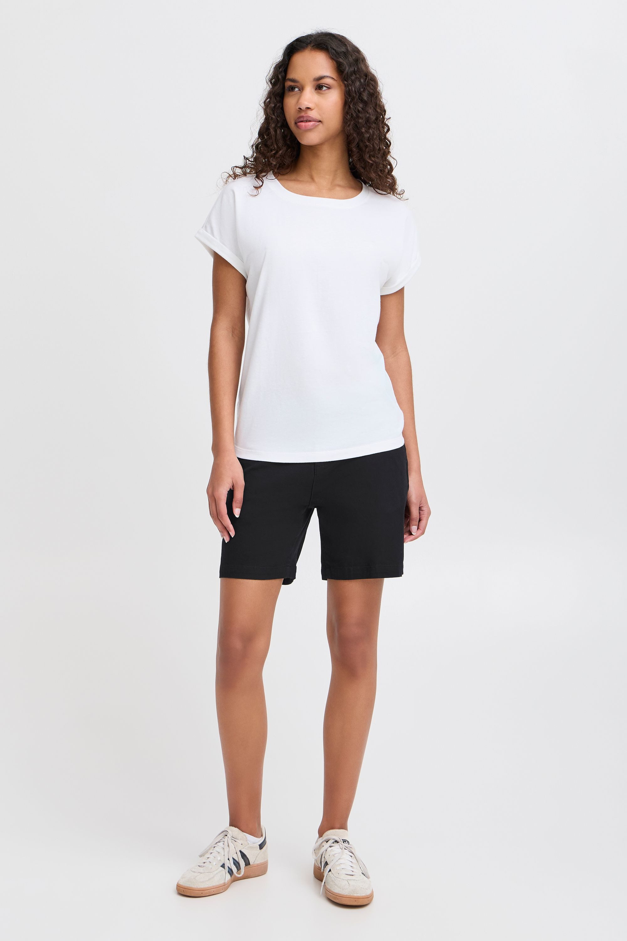 OXMO Chinoshorts OXKvita Moderne Shorts