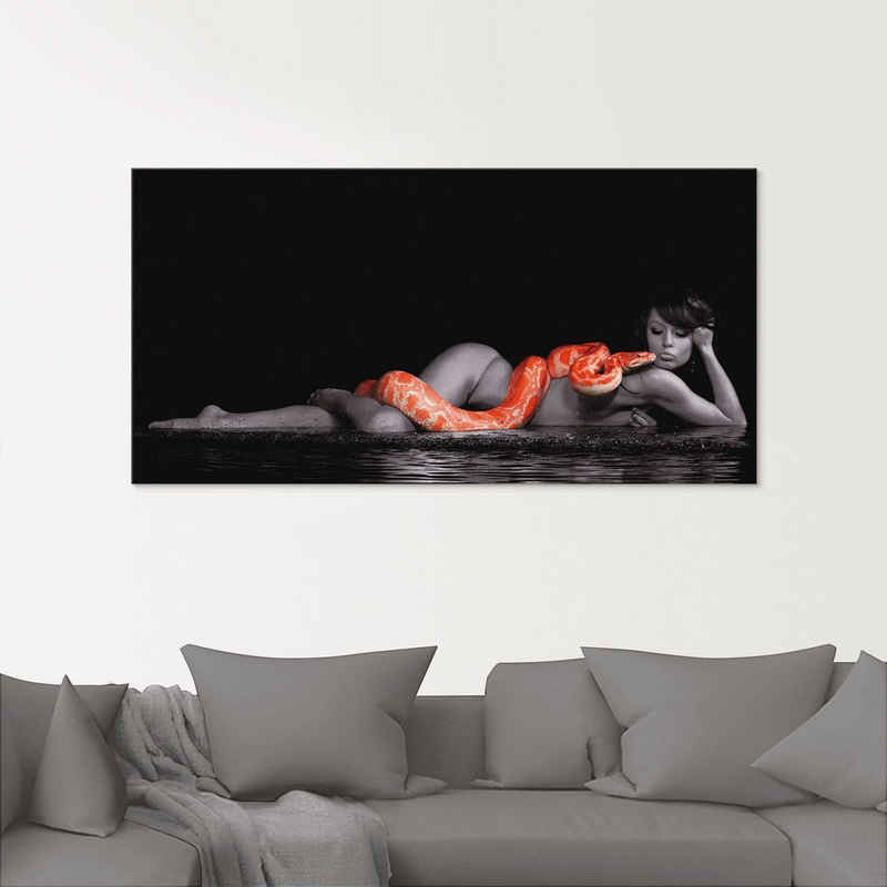 Artland Glasbild »Frau in Wasser liegend mit roter Python«, Frau (1 St)