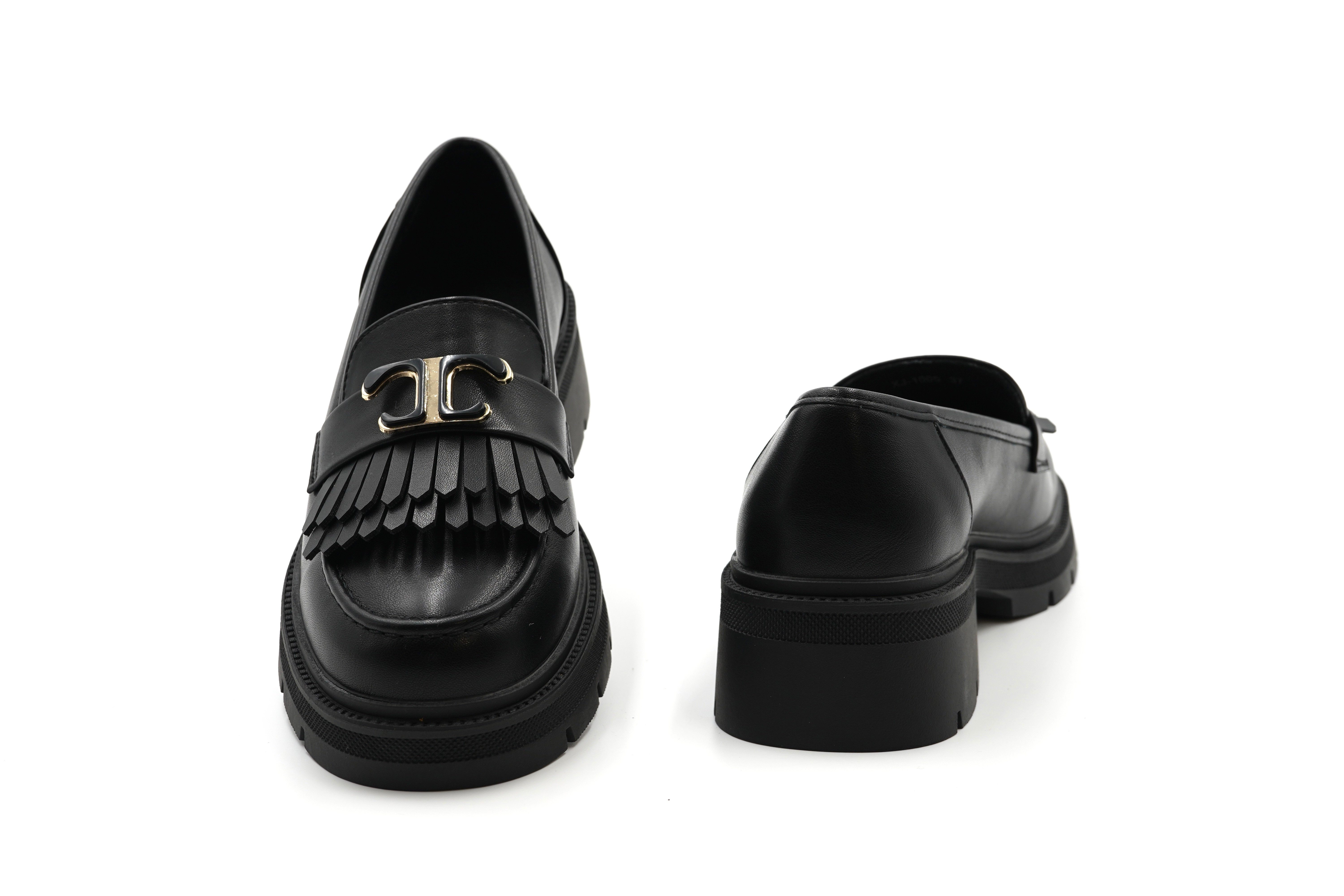 Sonderpostendiscount Damenschuhe Modell XJ-1005 Black Loafer Loafer