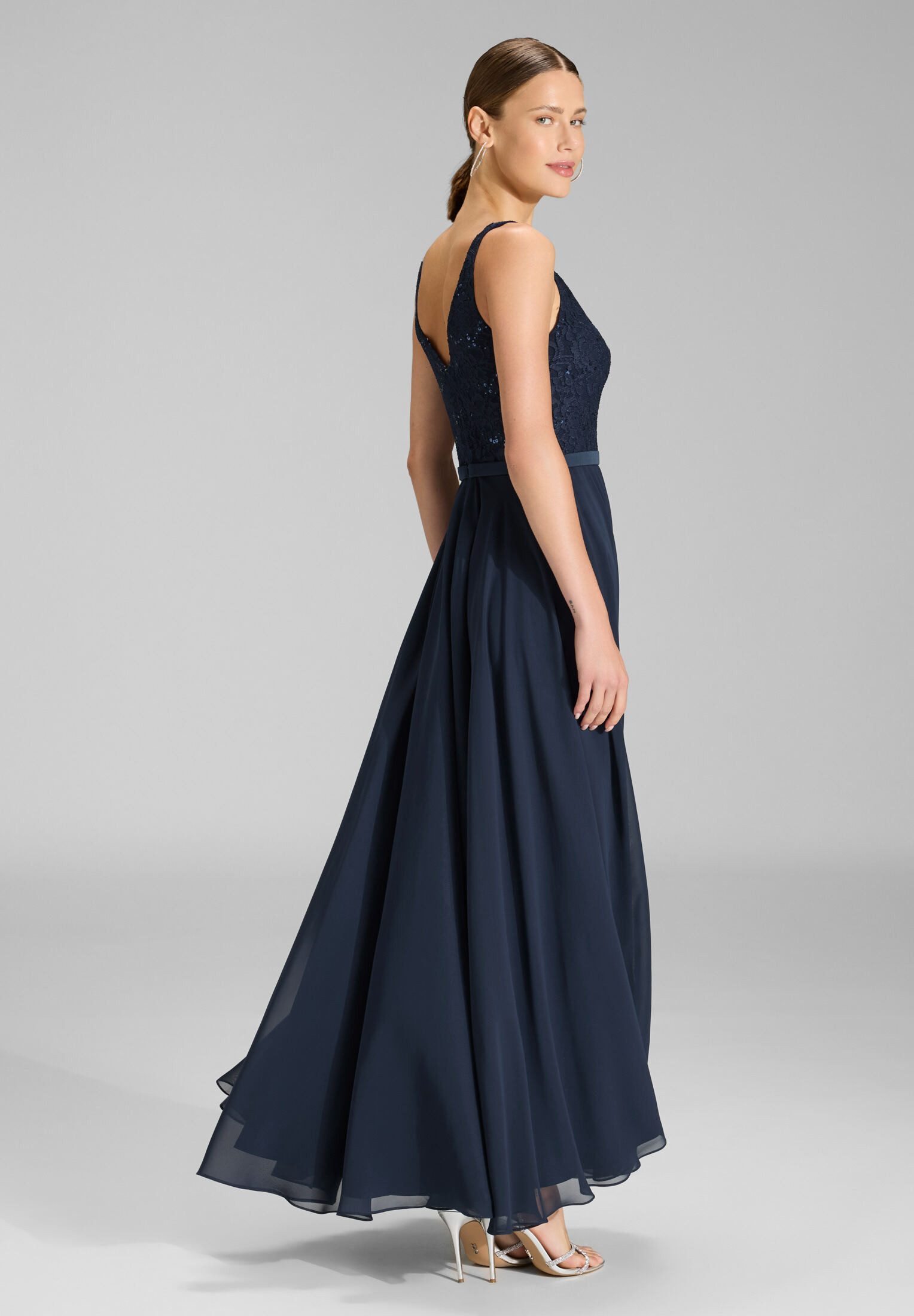 SWING Abendkleid Taillierter Schnitt mit fließendem Rockteil