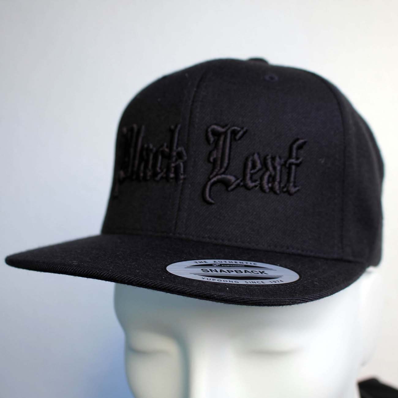 Black Leaf Snapback Cap Classic bestickt Black Fester Leaf®-Logo, schwarz Schirm Größenverstellbar, Originales