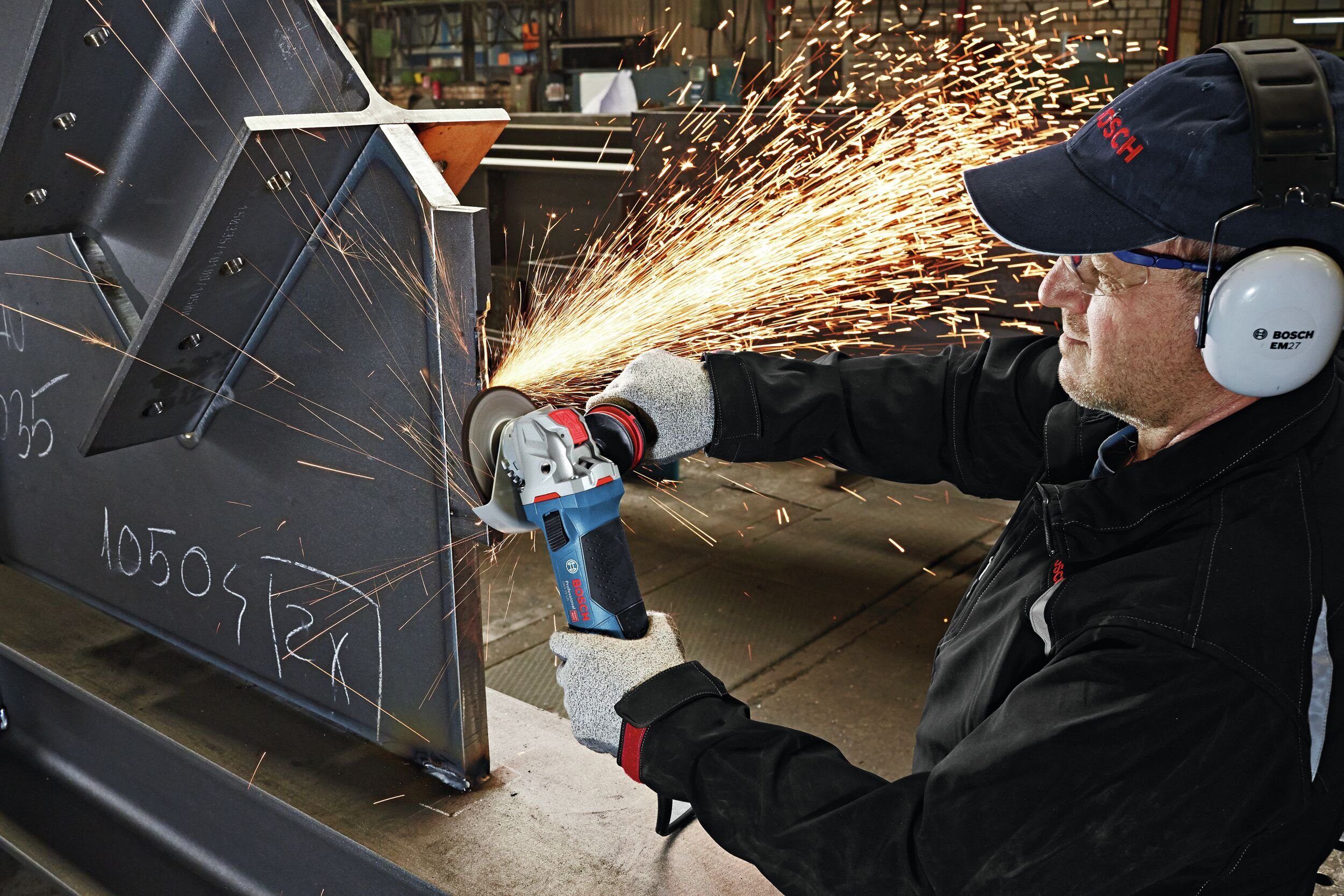 Bosch Professional Winkelschleifer GWX 19-125 S, max. 11500 U/min, Mit X-LOCK mit Zusatzhandgriff & Schutzhaube - im Karton