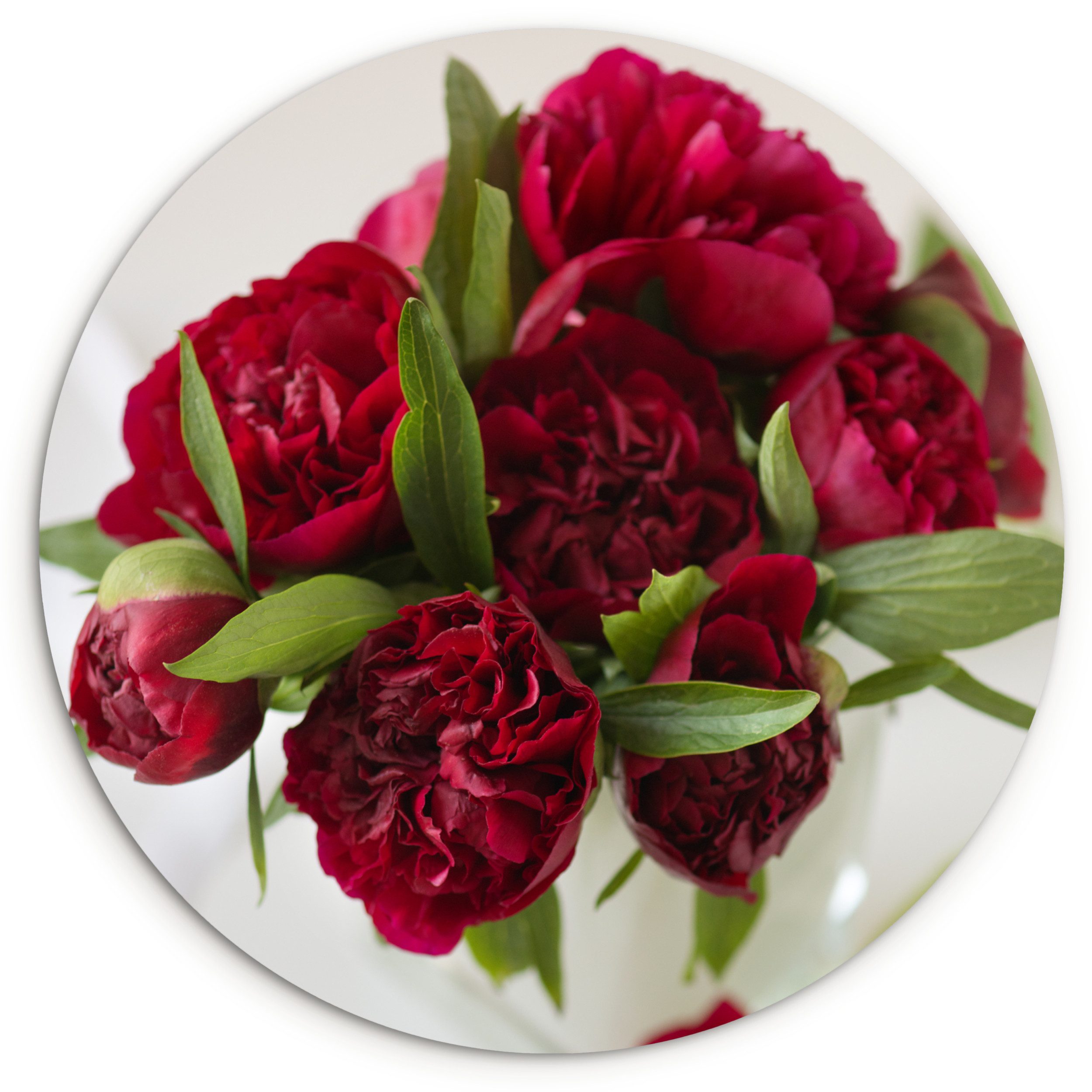 MuchoWow Gemälde Ein Strauß roter Pfingstrosen in einer Vase, Fotodruck (1 St), Kreis Wanddekoration, Rundes Wandbild, 30x30 cm